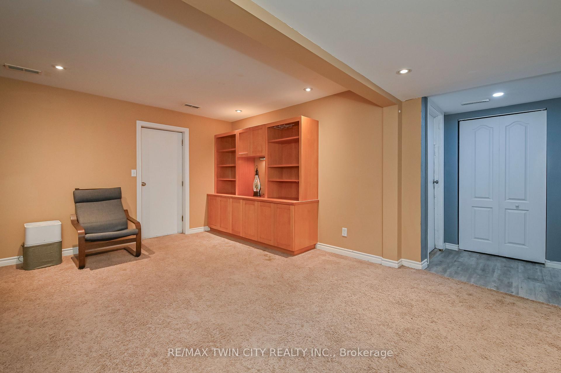 Photo 31 of 214 Winfield Avenue, Waterloo — HOMEH