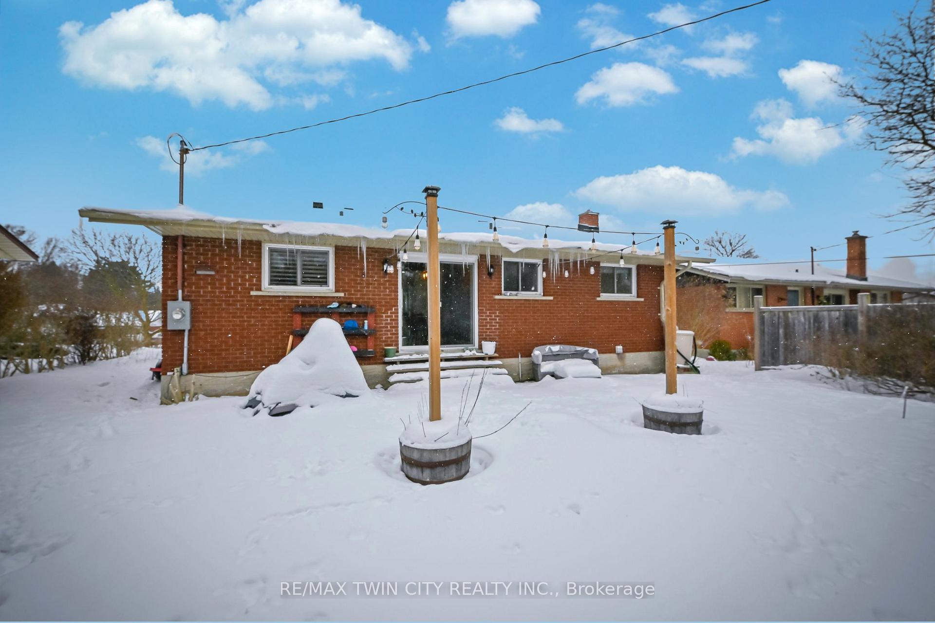 Photo 42 of 214 Winfield Avenue, Waterloo — HOMEH