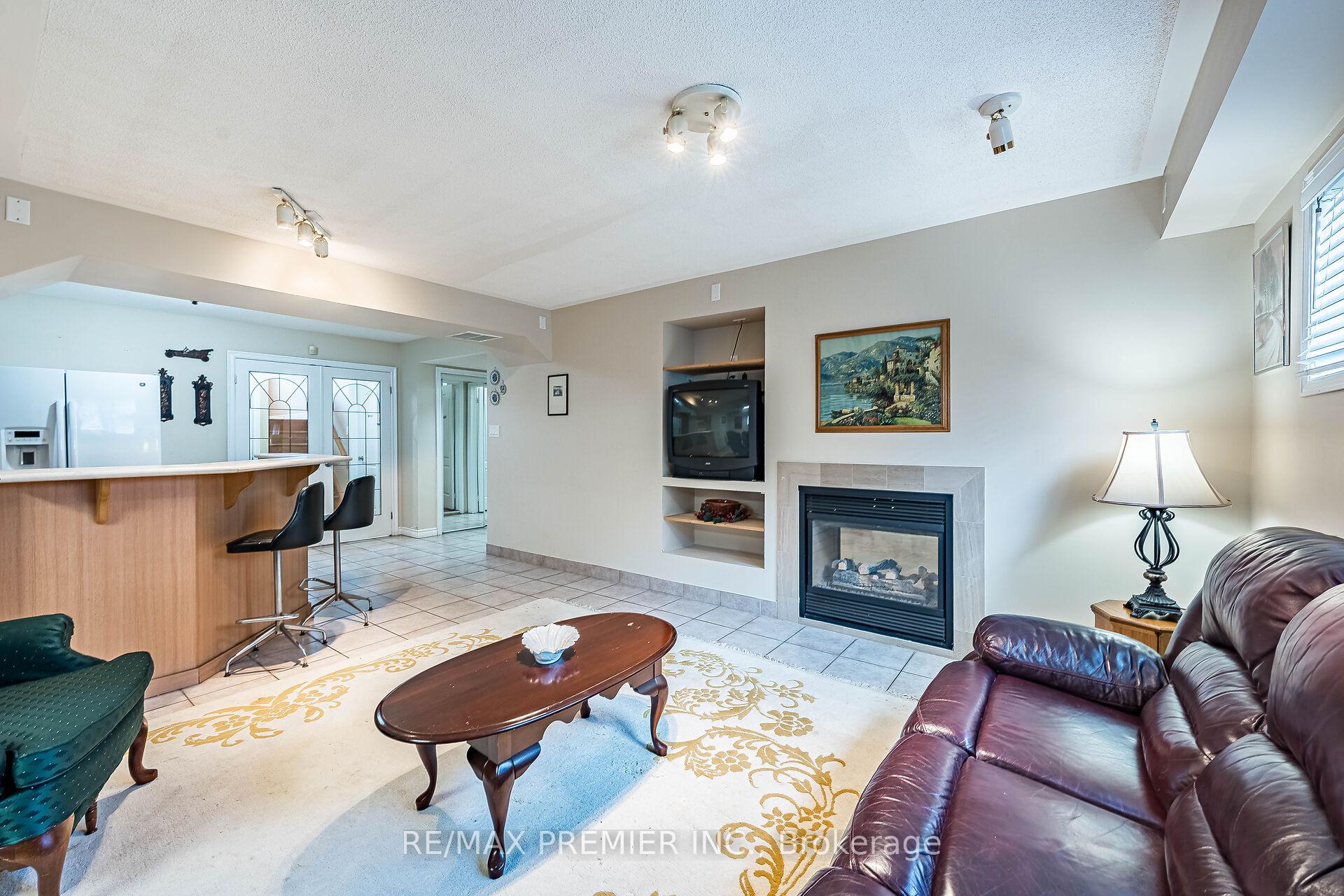 Photo 20 of 457 Glenkindie Avenue, Vaughan, Maple — HOMEH