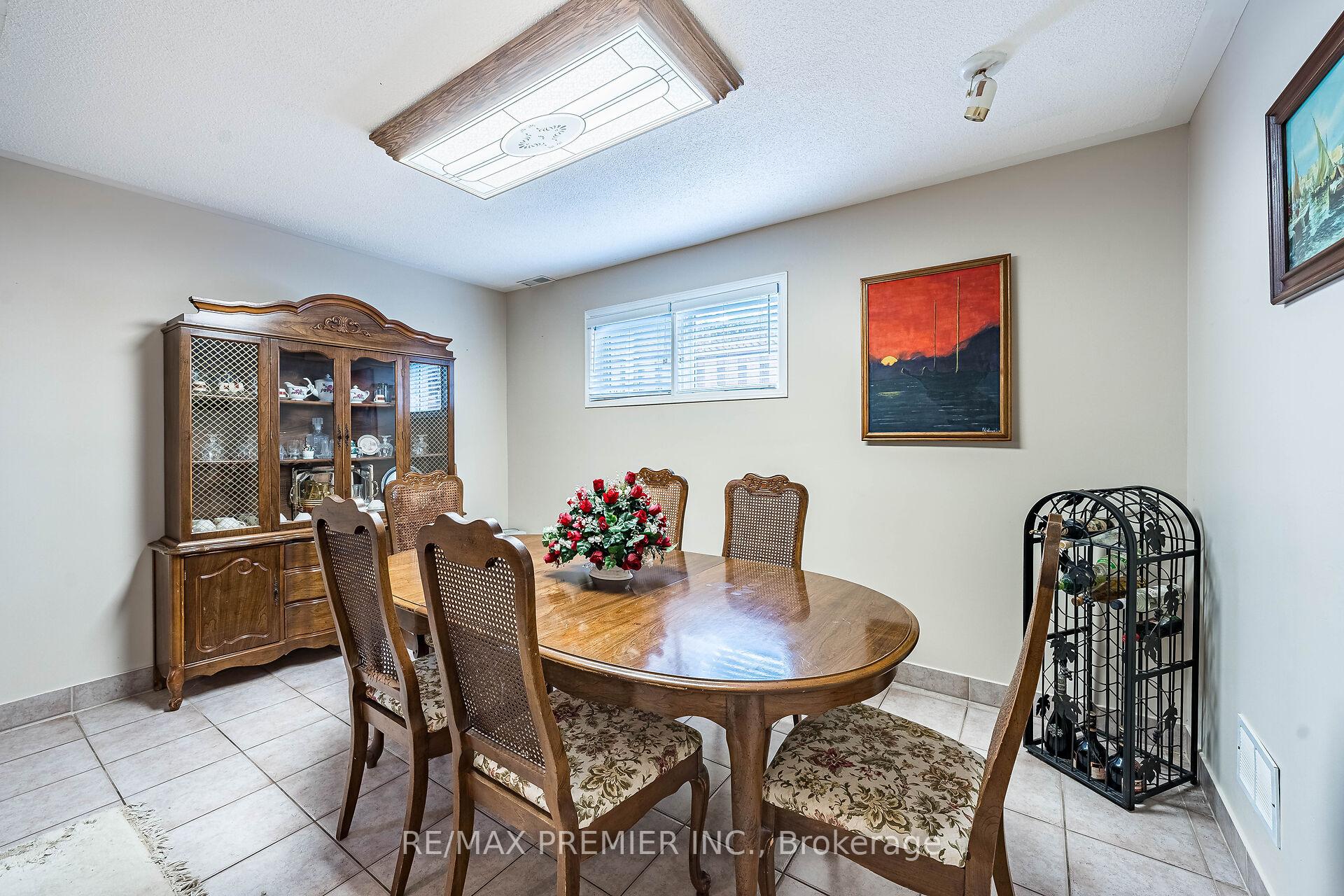 Photo 21 of 457 Glenkindie Avenue, Vaughan, Maple — HOMEH