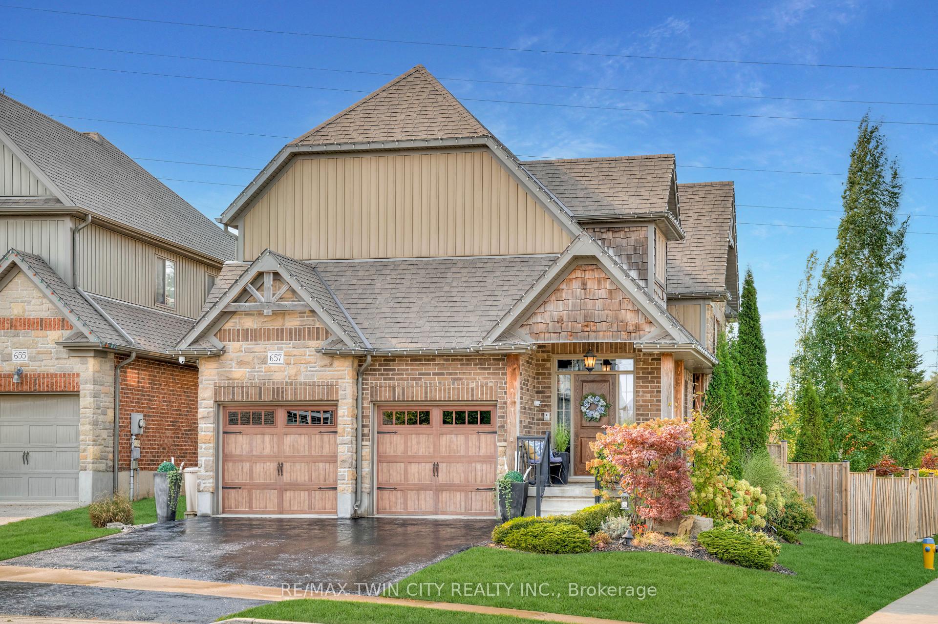 Front of 657 Montpellier Drive