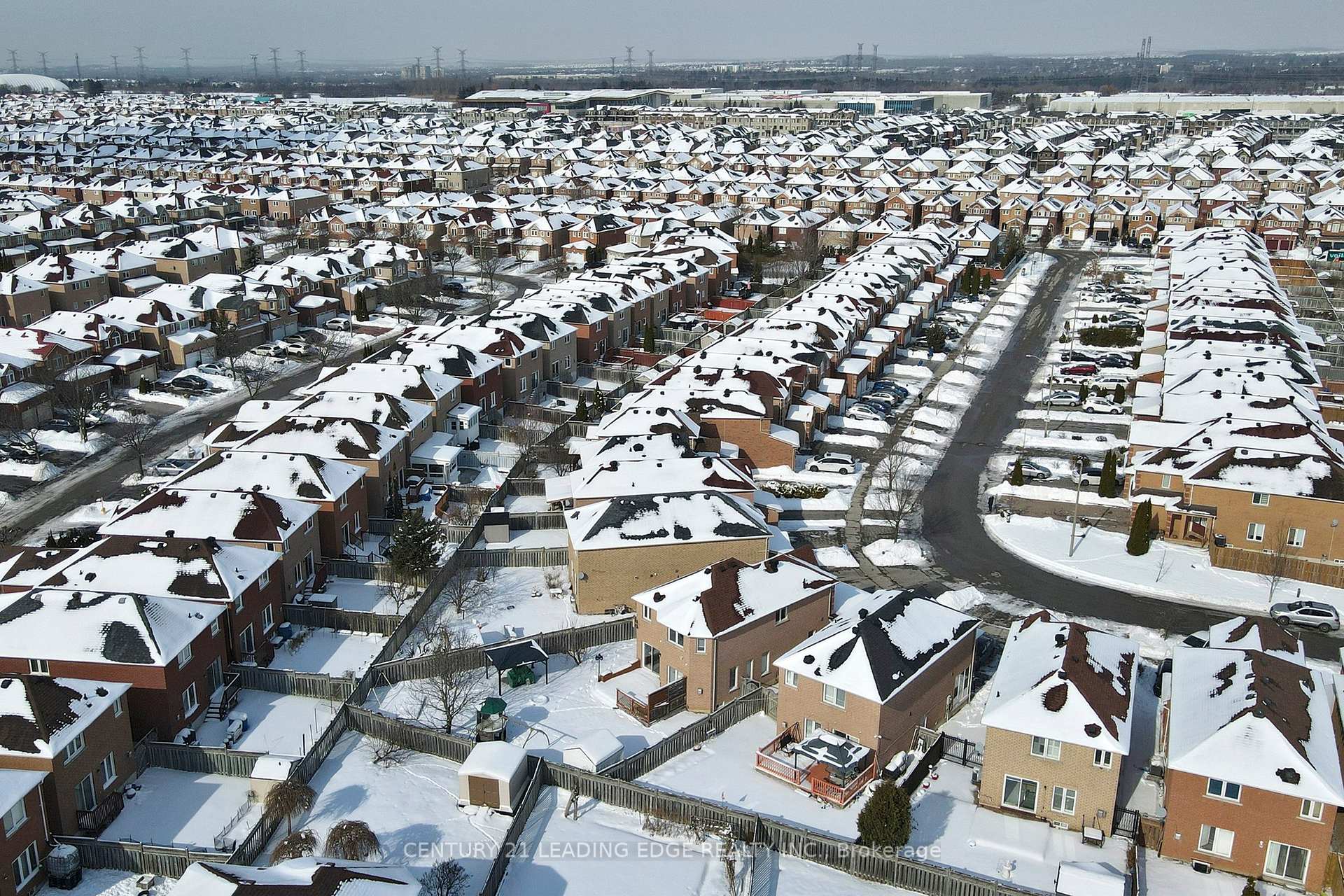 Photo 6 of 37 Stella Drive, Markham, Middlefield — HOMEH