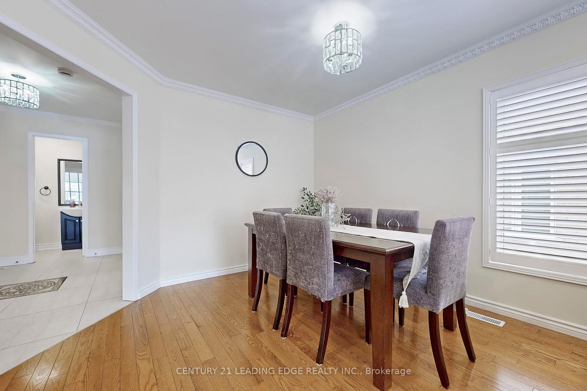 Photo 10 of 37 Stella Drive, Markham, Middlefield — HOMEH