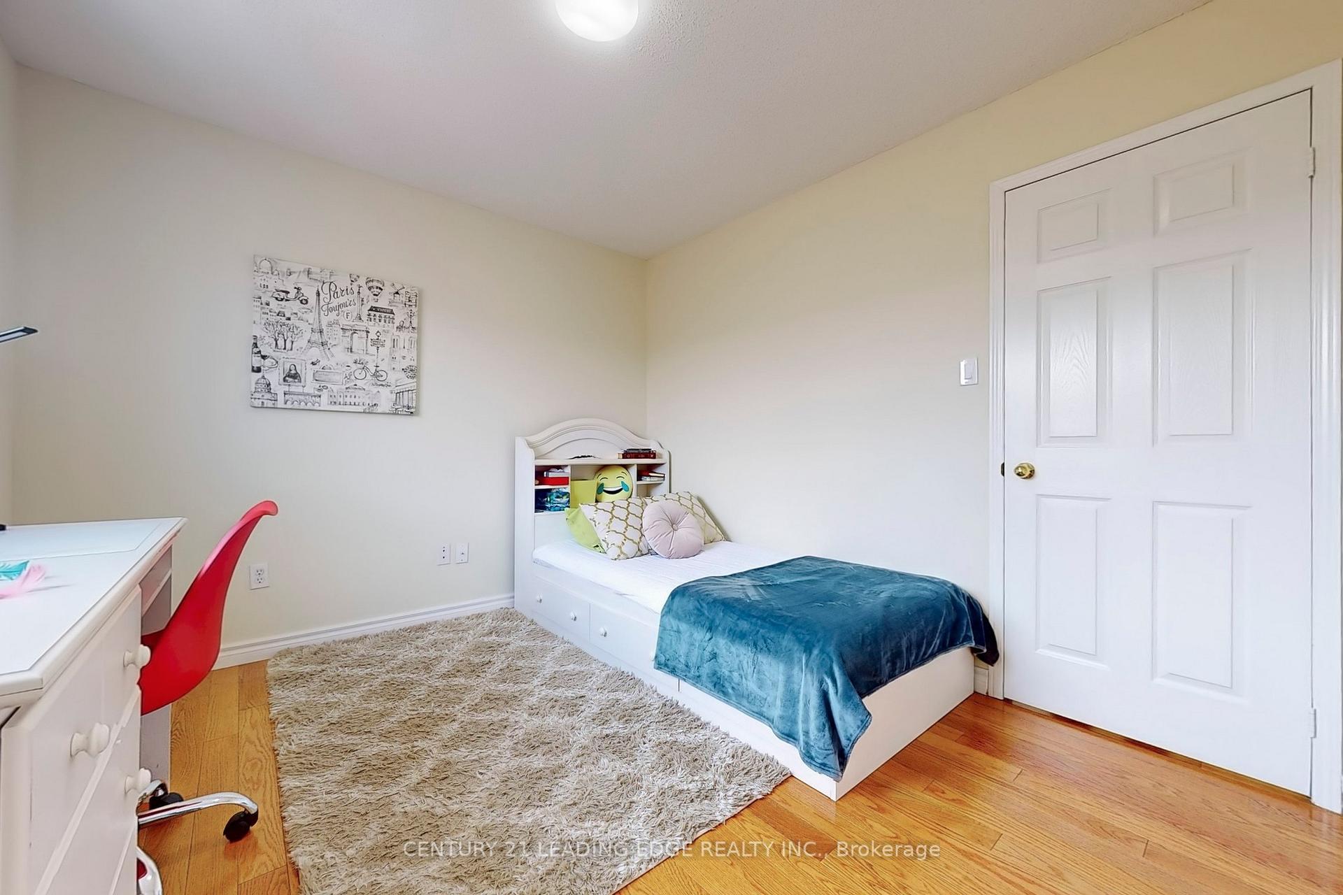 Photo 25 of 37 Stella Drive, Markham, Middlefield — HOMEH