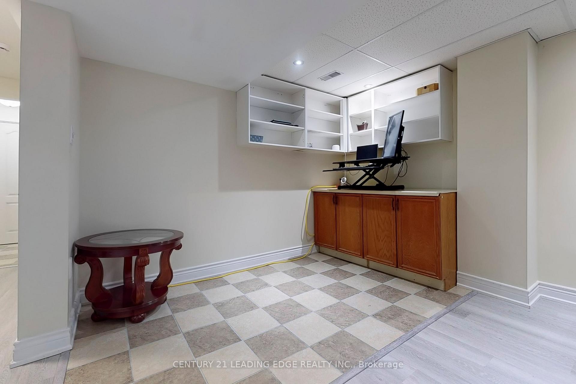 Photo 30 of 37 Stella Drive, Markham, Middlefield — HOMEH