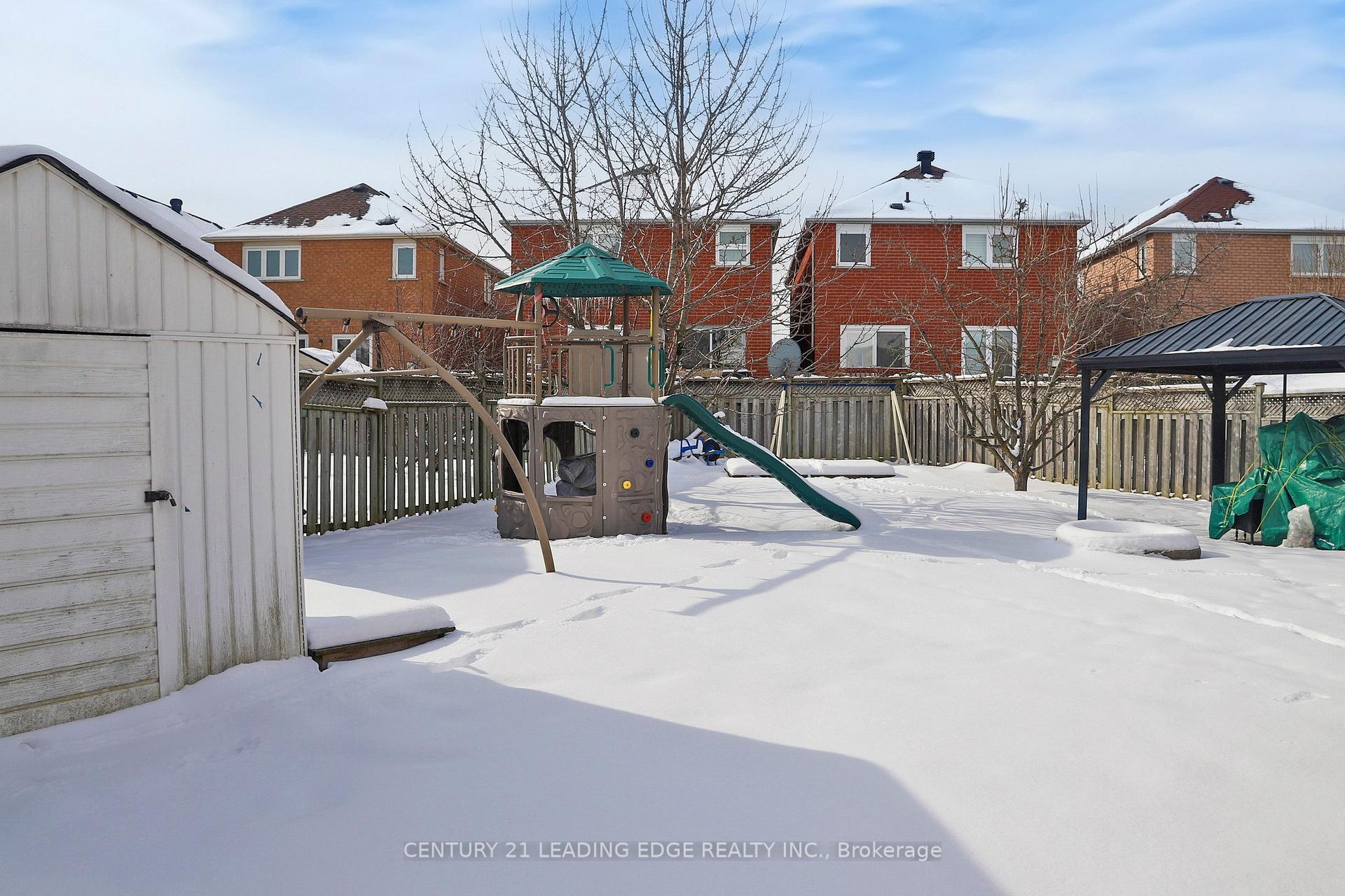 Photo 34 of 37 Stella Drive, Markham, Middlefield — HOMEH