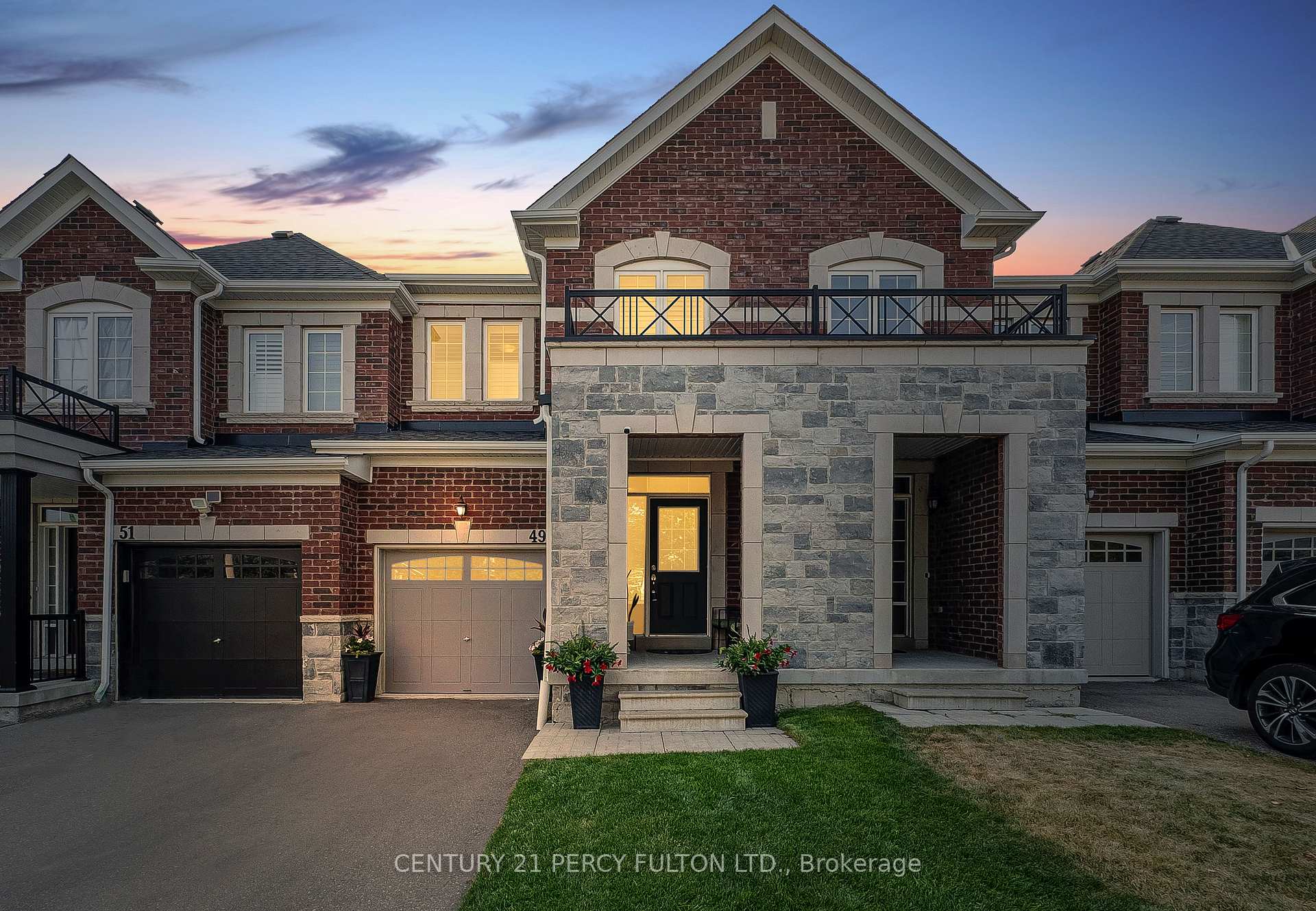 Photo 4 of 49 Rimrock Crescent, Whitby, Williamsburg — HOMEH
