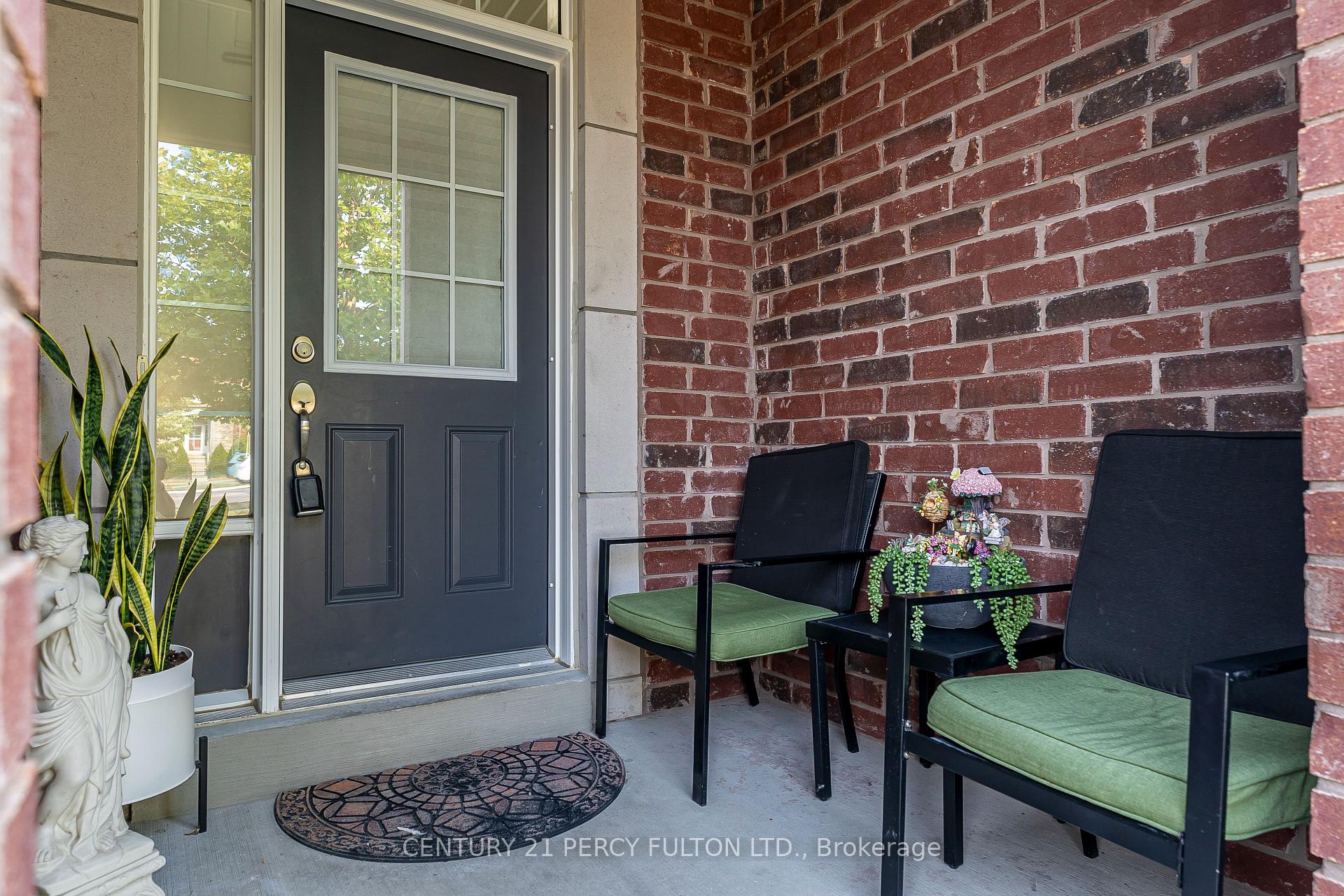 Photo 6 of 49 Rimrock Crescent, Whitby, Williamsburg — HOMEH