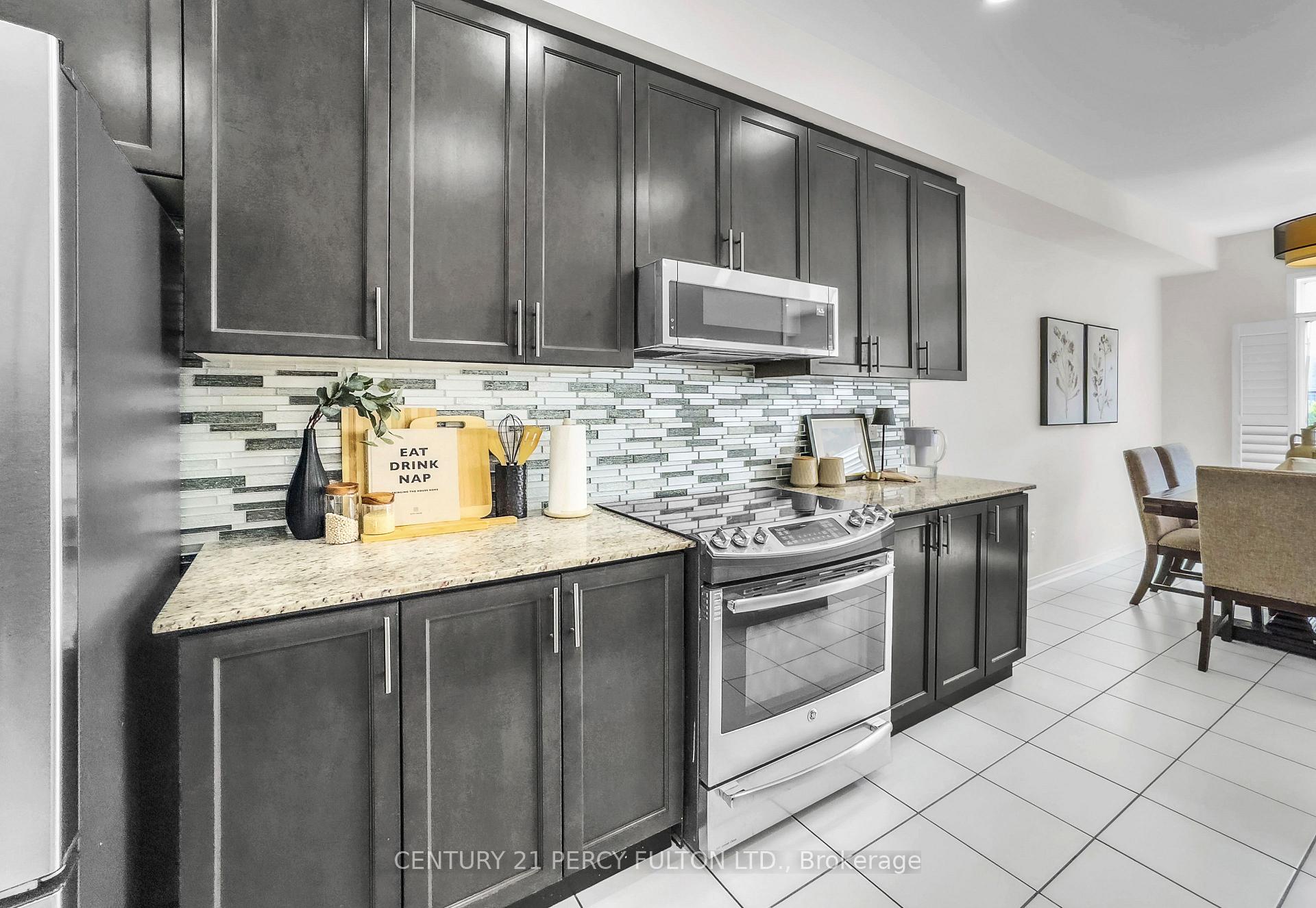 Photo 17 of 49 Rimrock Crescent, Whitby, Williamsburg — HOMEH