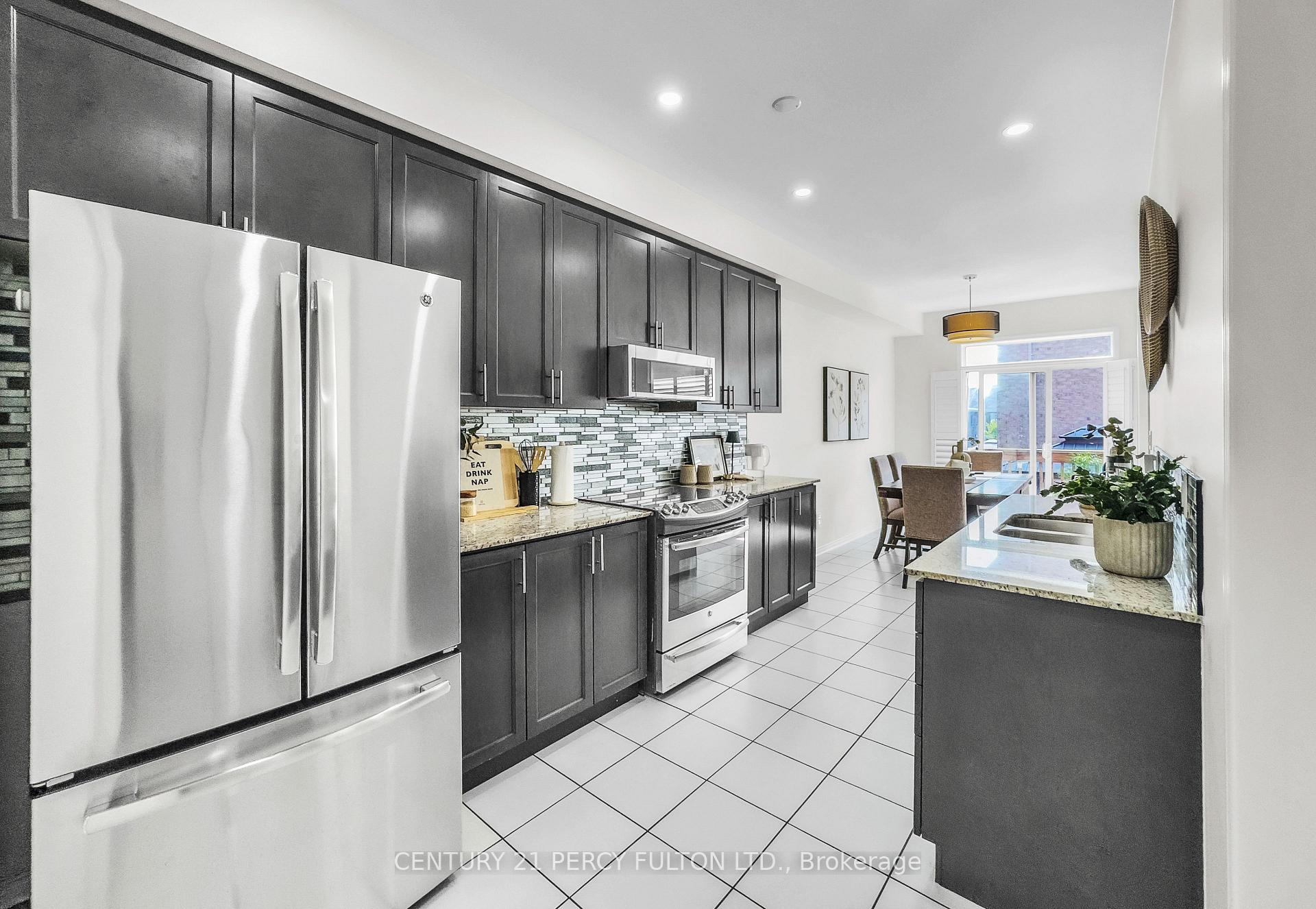 Photo 19 of 49 Rimrock Crescent, Whitby, Williamsburg — HOMEH