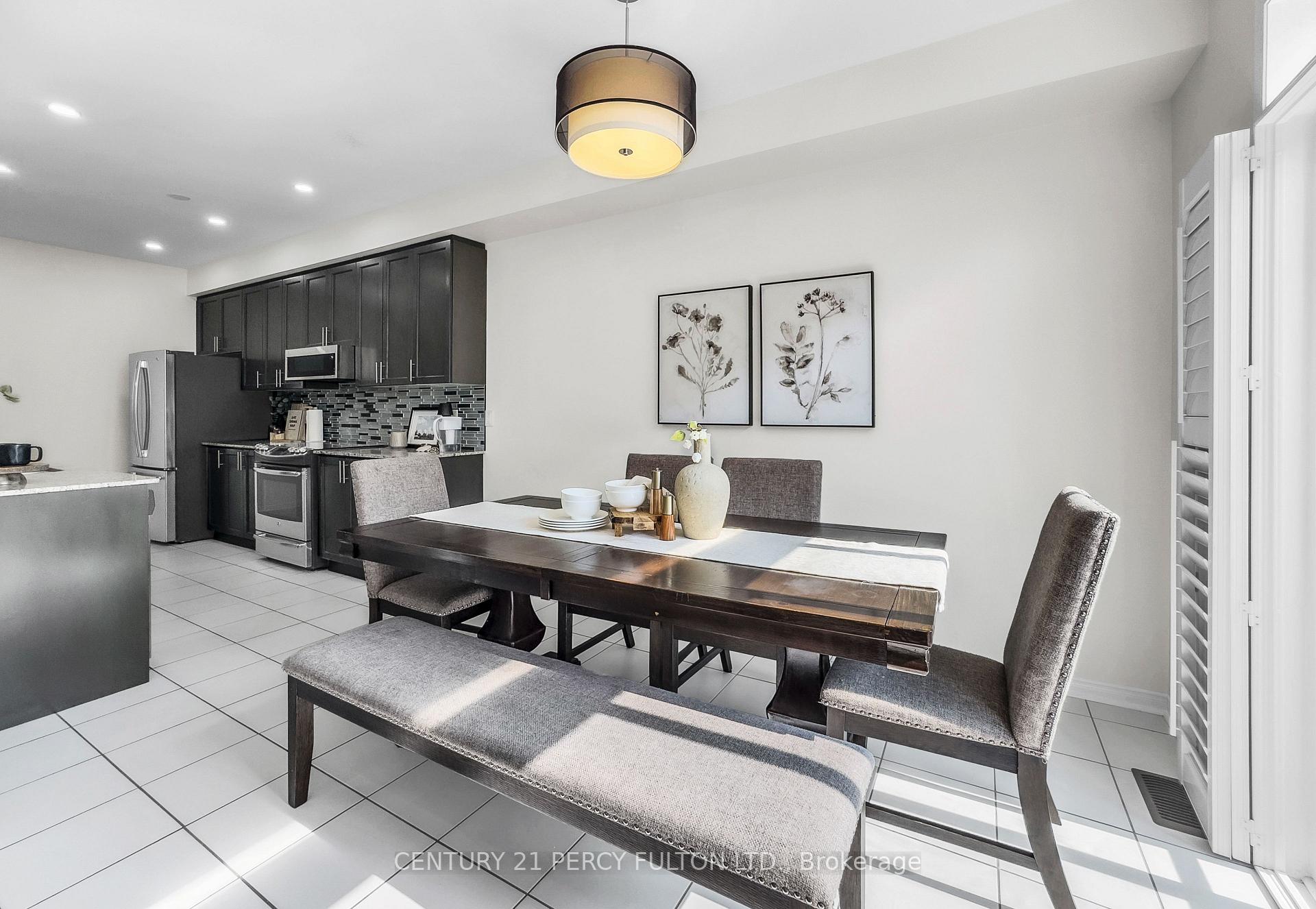 Photo 23 of 49 Rimrock Crescent, Whitby, Williamsburg — HOMEH
