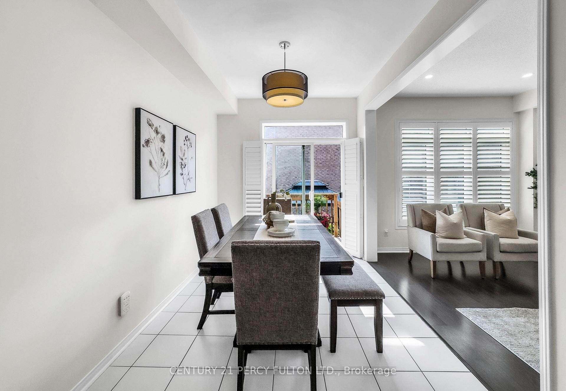 Photo 24 of 49 Rimrock Crescent, Whitby, Williamsburg — HOMEH