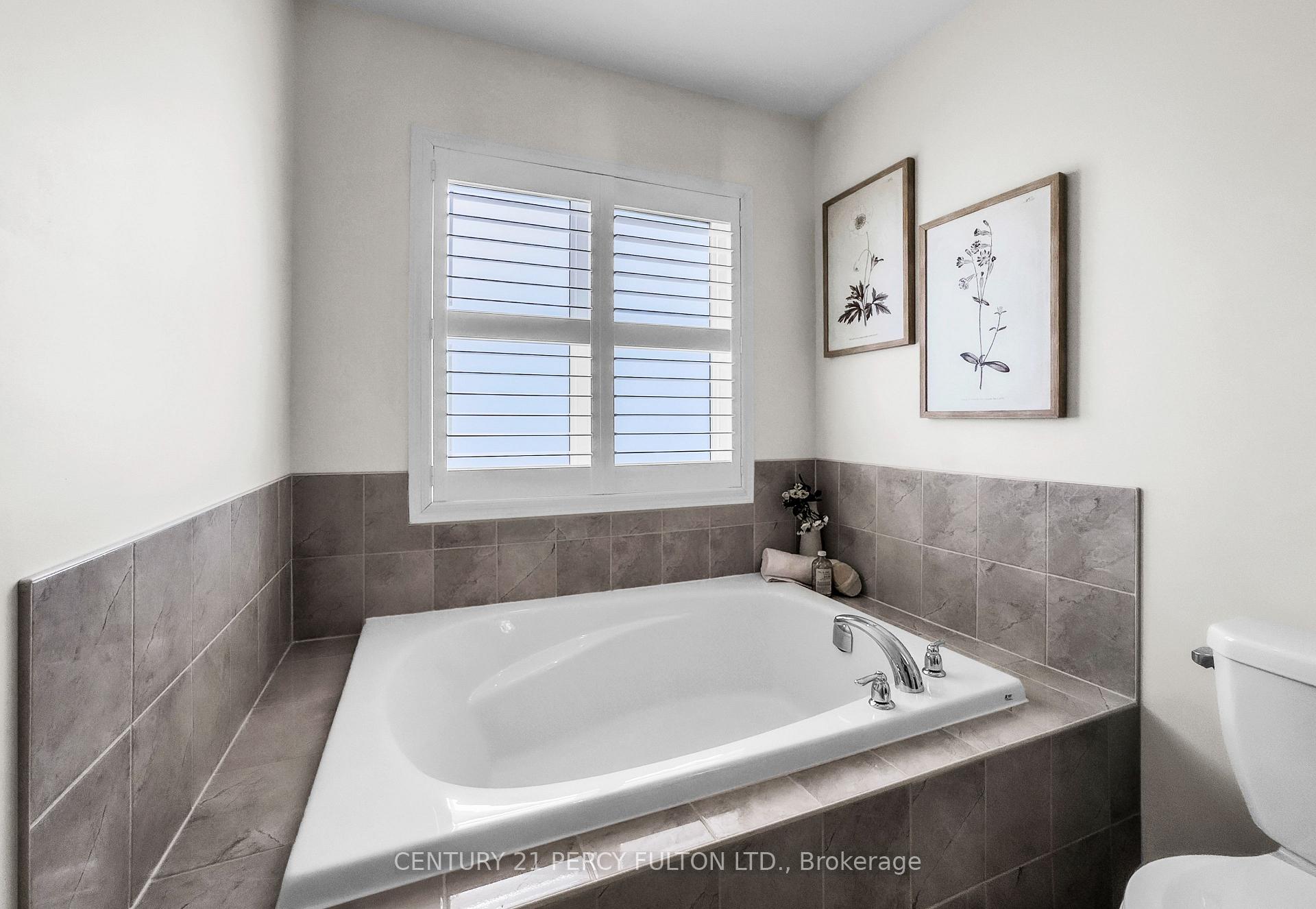 Photo 31 of 49 Rimrock Crescent, Whitby, Williamsburg — HOMEH