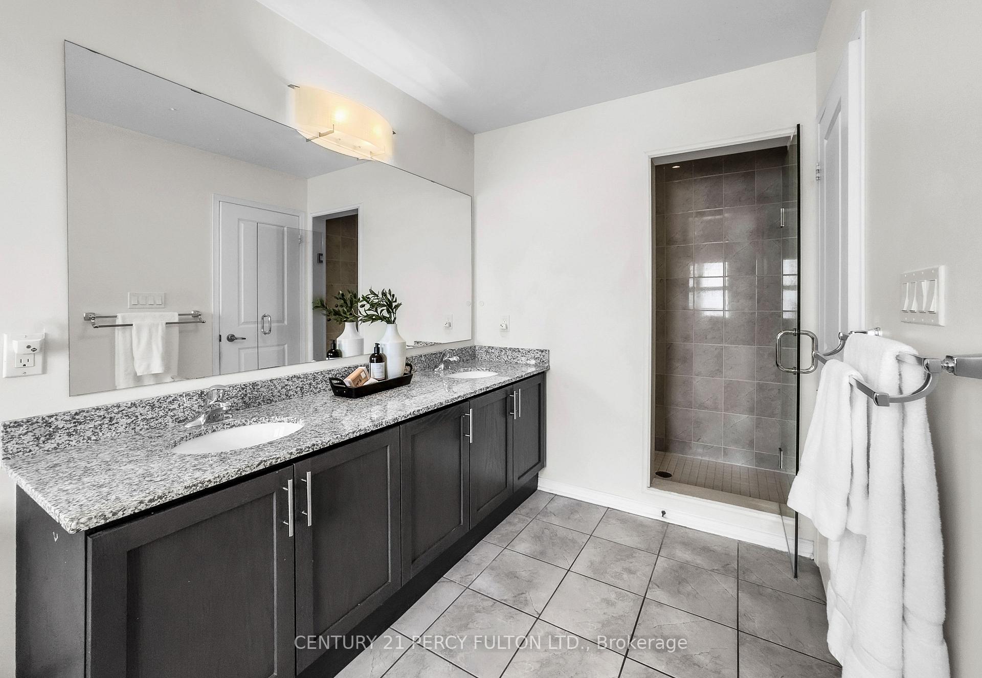 Photo 32 of 49 Rimrock Crescent, Whitby, Williamsburg — HOMEH