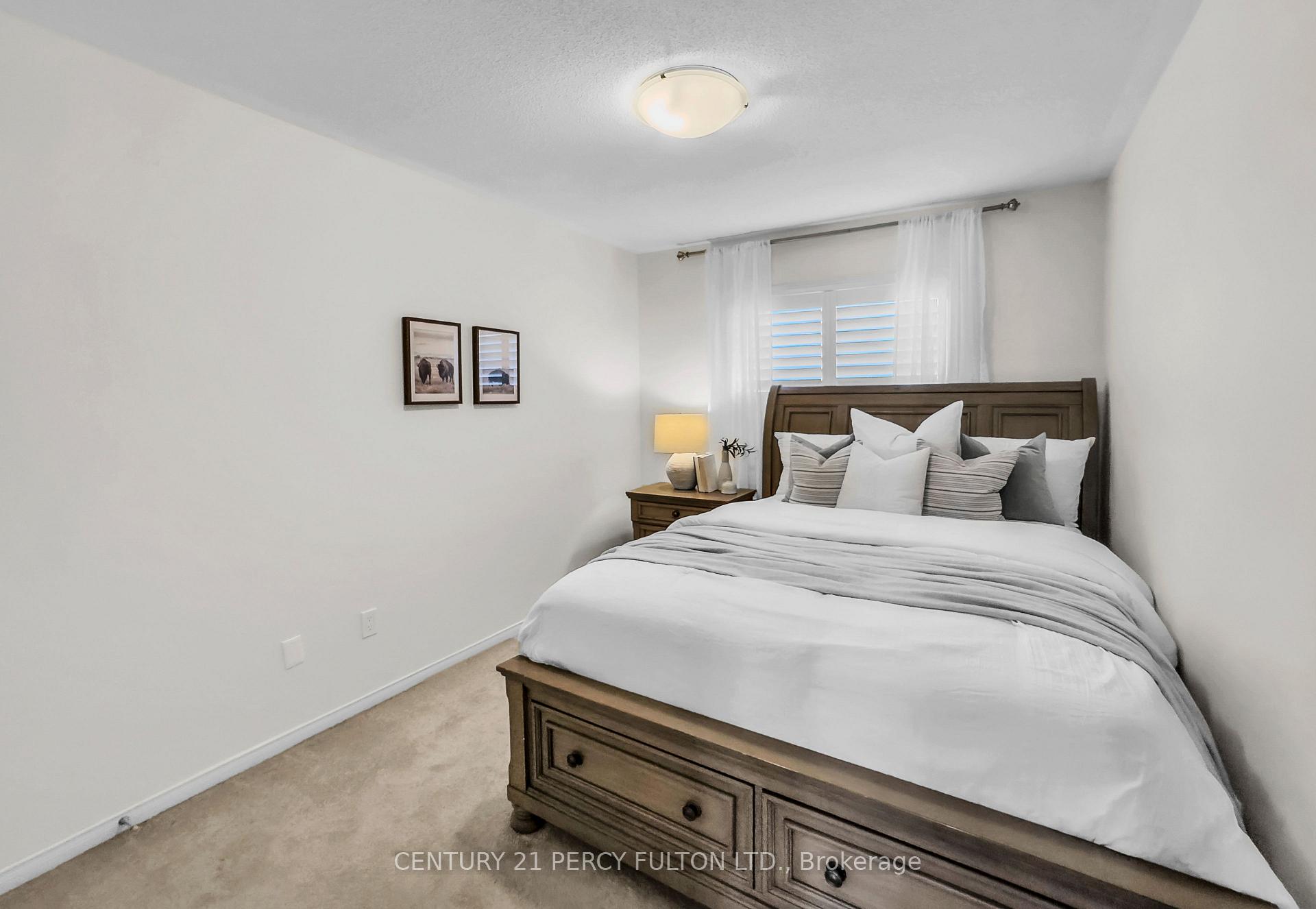 Photo 39 of 49 Rimrock Crescent, Whitby, Williamsburg — HOMEH