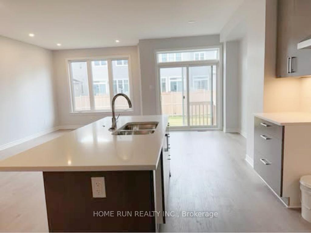 Photo 4 of 704 Pipit Lane, Ottawa, Barrhaven - Half Moon Bay — HOMEH