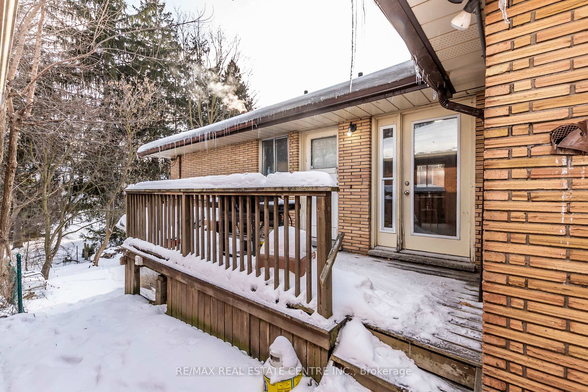 Photo 27 of 168 Elgin Crescent, Waterloo — HOMEH