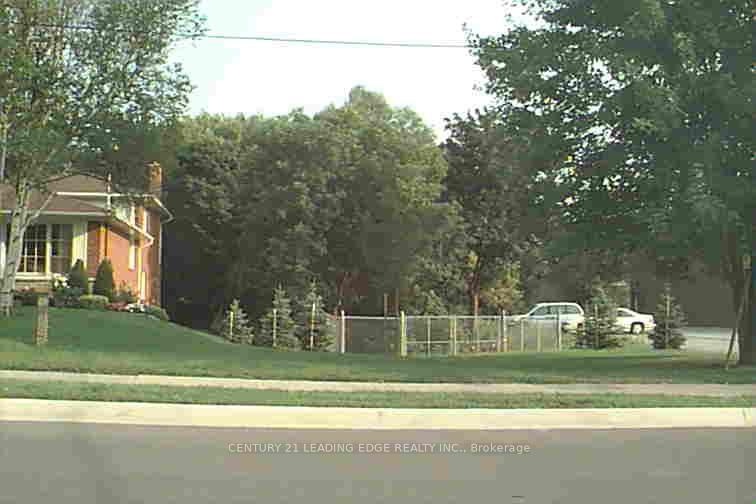 Photo 1 of 116 Clark Avenue, Markham, Thornhill — HOMEH