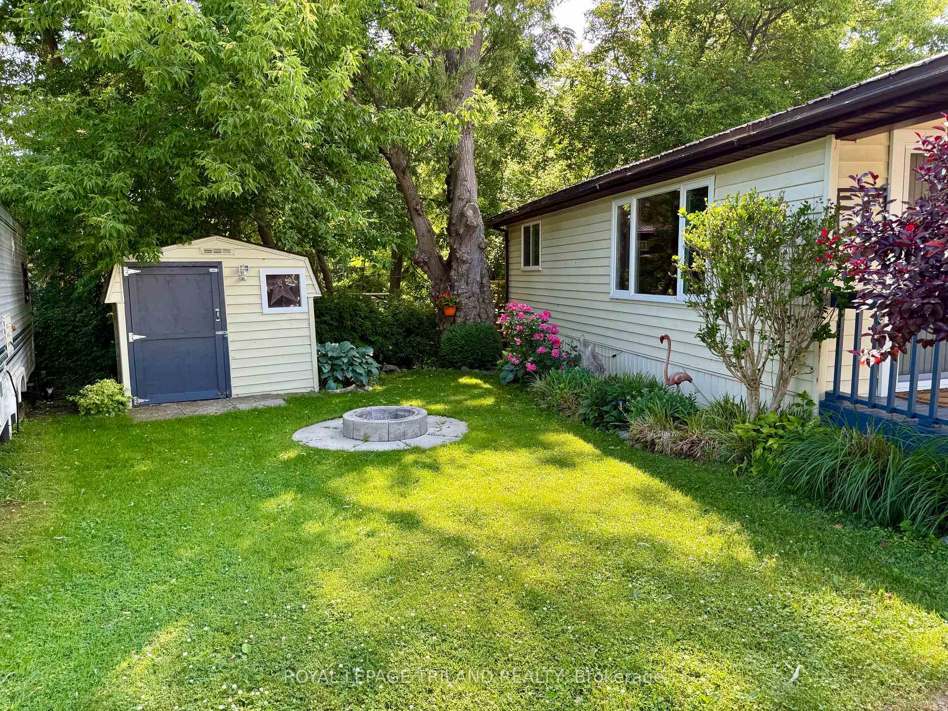 Photo 24 of Unit 43, 33 Pitt Street, Bayham, Port Burwell — HOMEH