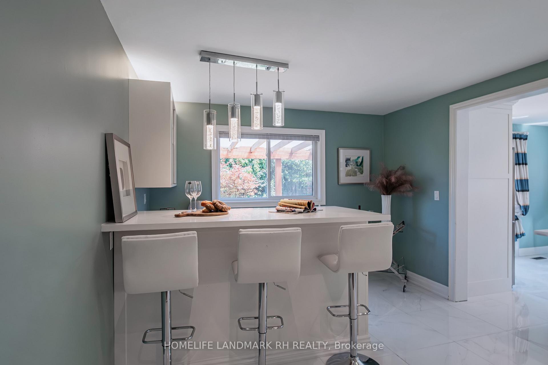 Photo 8 of 7 Anthony Lane, Vaughan, Glen Shields — HOMEH