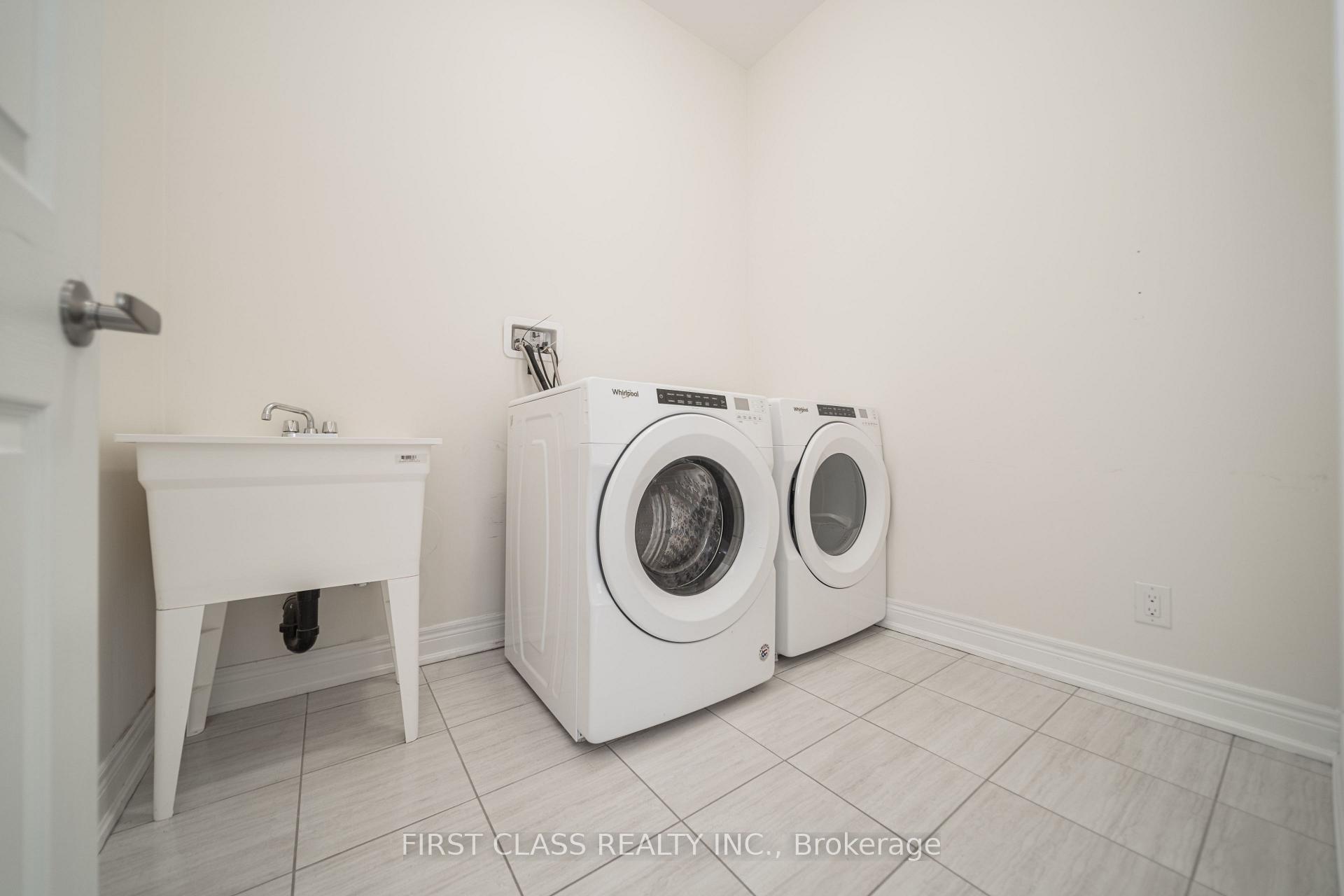 Photo 26 of 38 Beaverdams Drive, Whitby, Rural Whitby — HOMEH