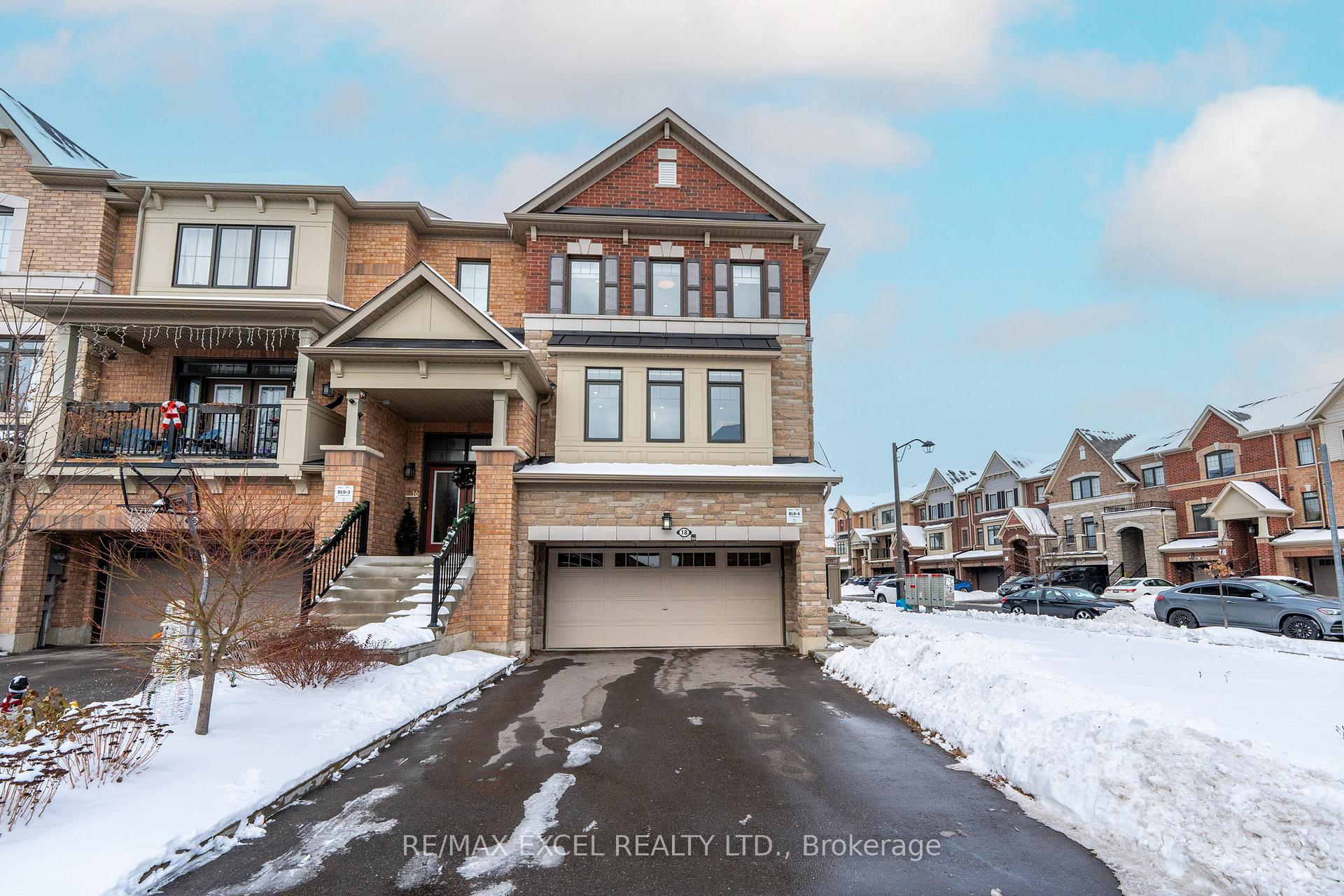 Photo 1 of 18 Fraleigh Avenue, Markham, Victoria Square — HOMEH
