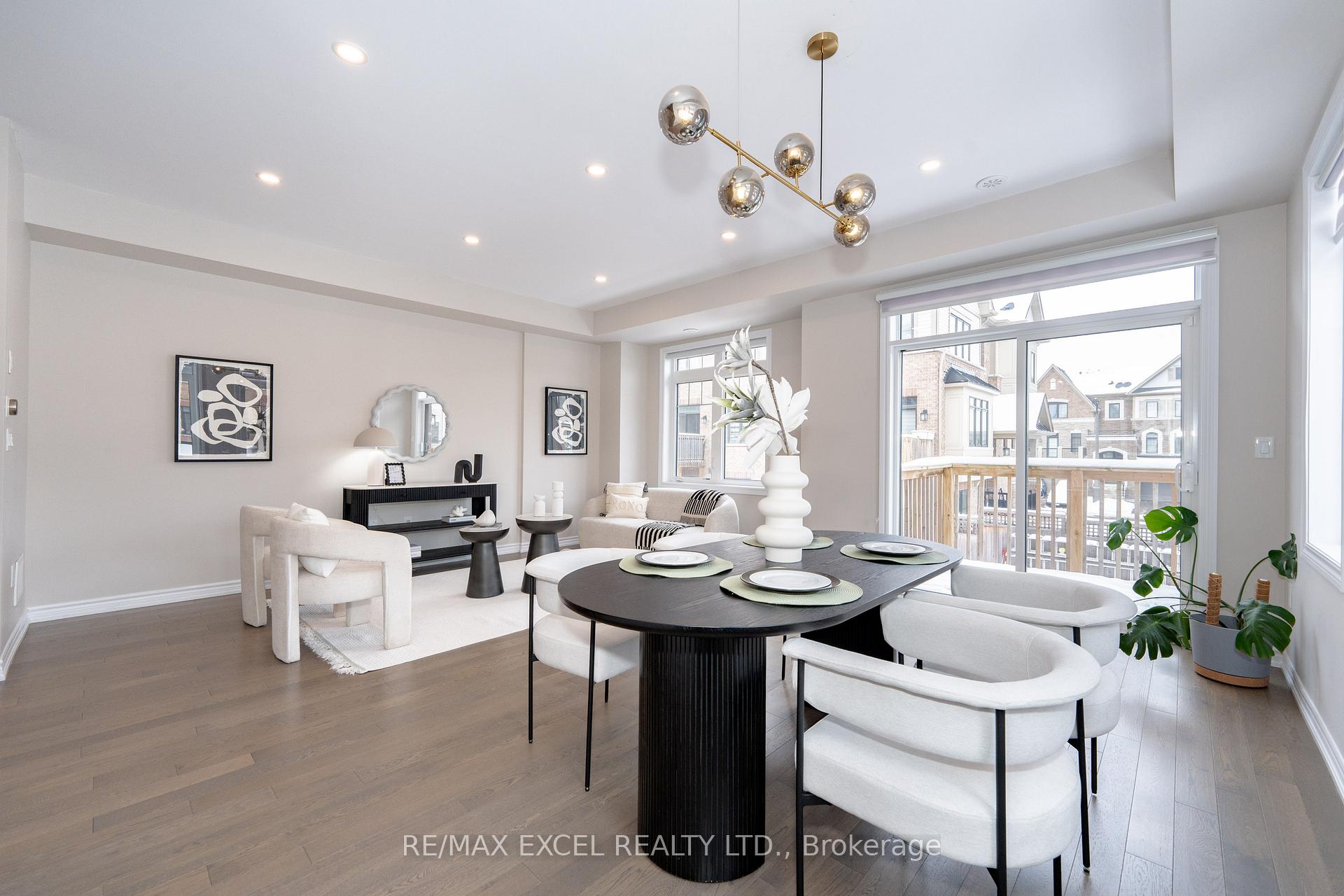 Photo 4 of 18 Fraleigh Avenue, Markham, Victoria Square — HOMEH