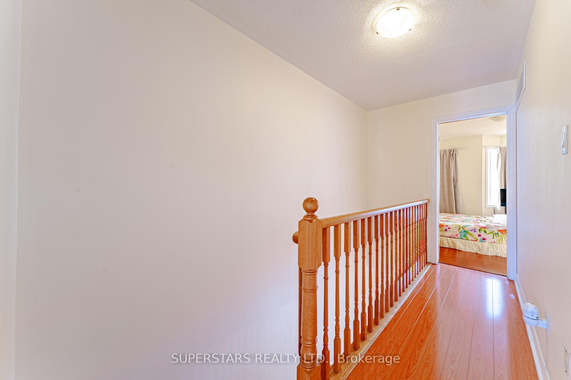 Photo 15 of 57 Leitchcroft Crescent, Markham, Commerce Valley — HOMEH