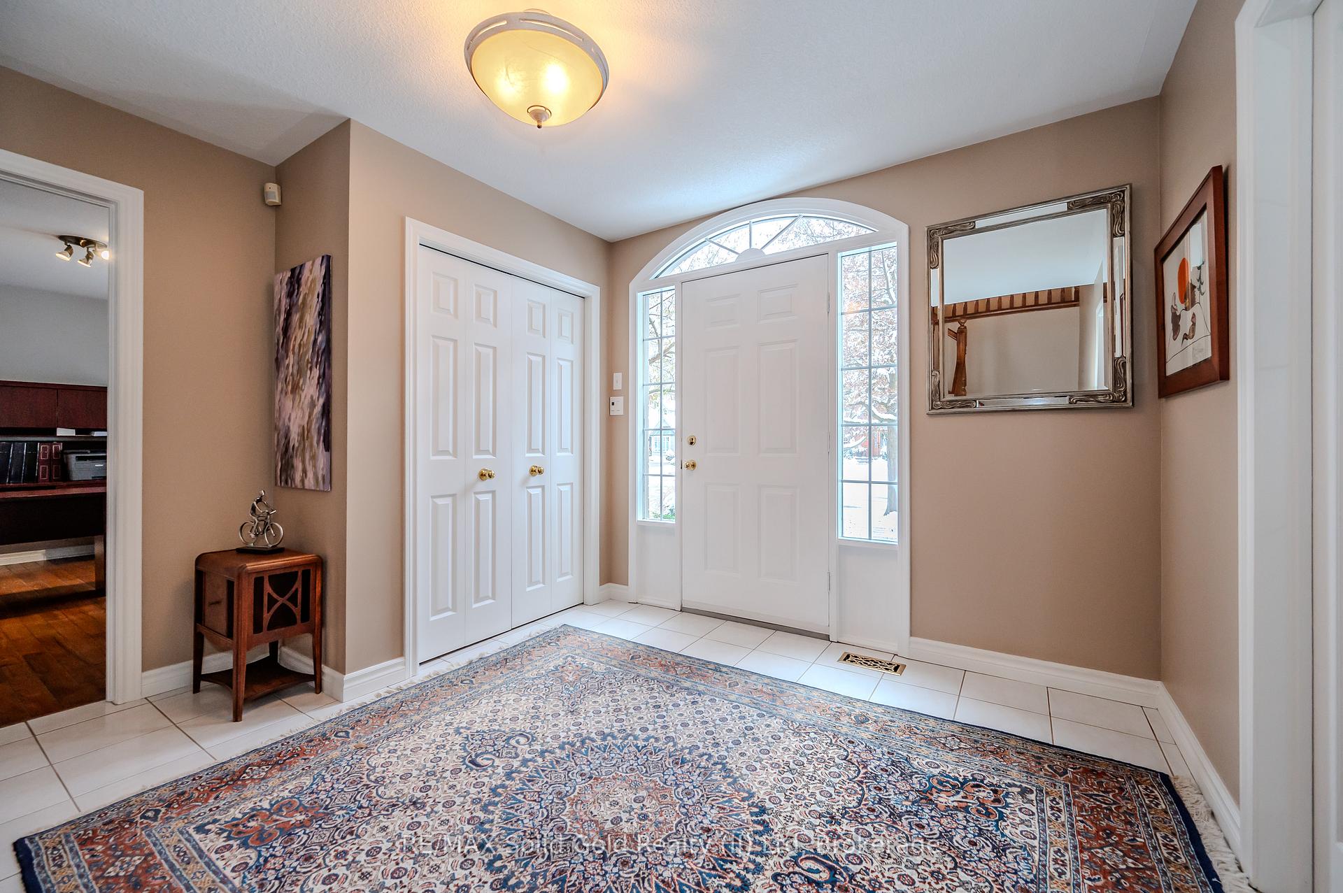Photo 5 of 586 Guildwood Place, Waterloo — HOMEH