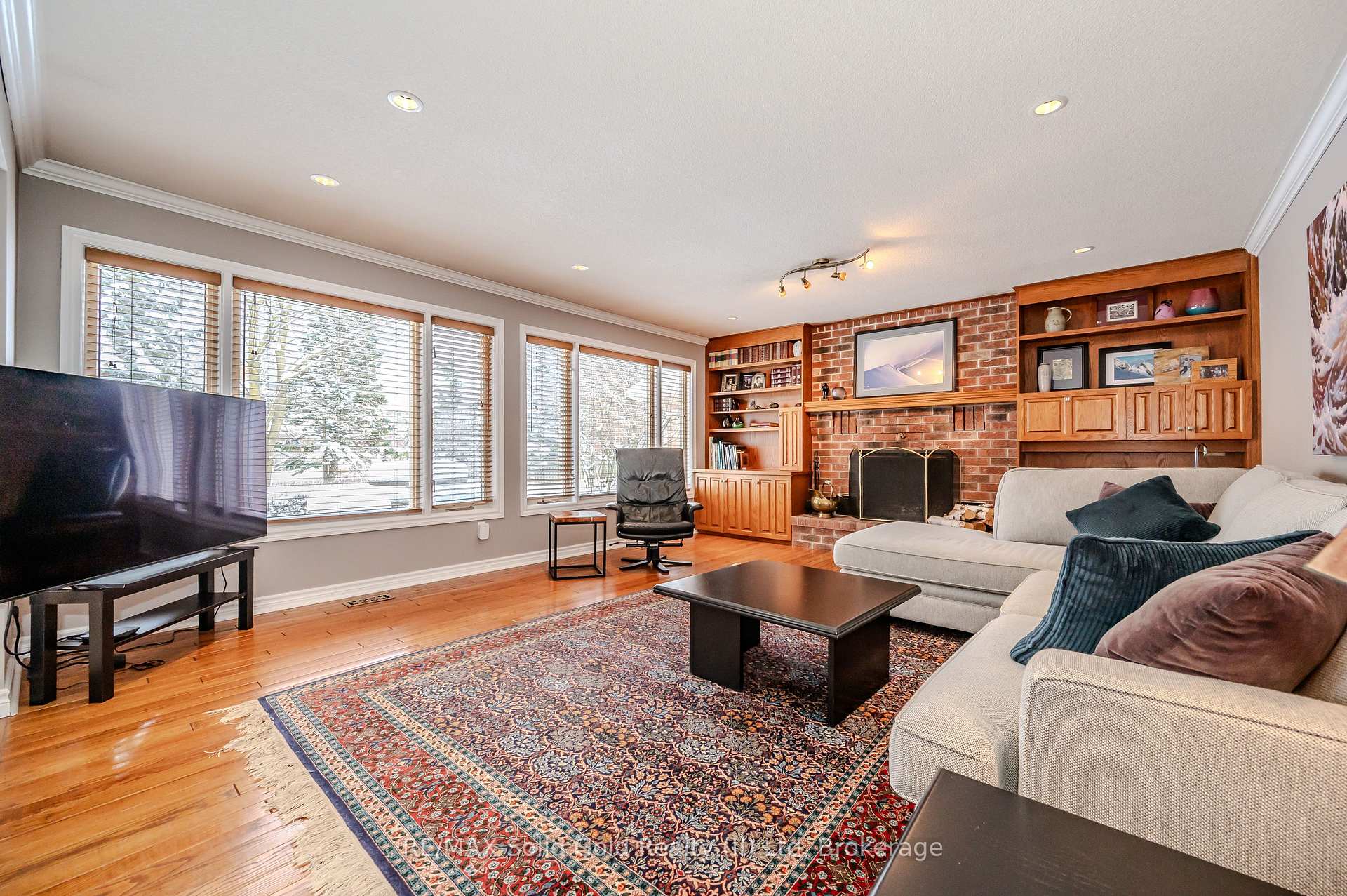 Photo 16 of 586 Guildwood Place, Waterloo — HOMEH