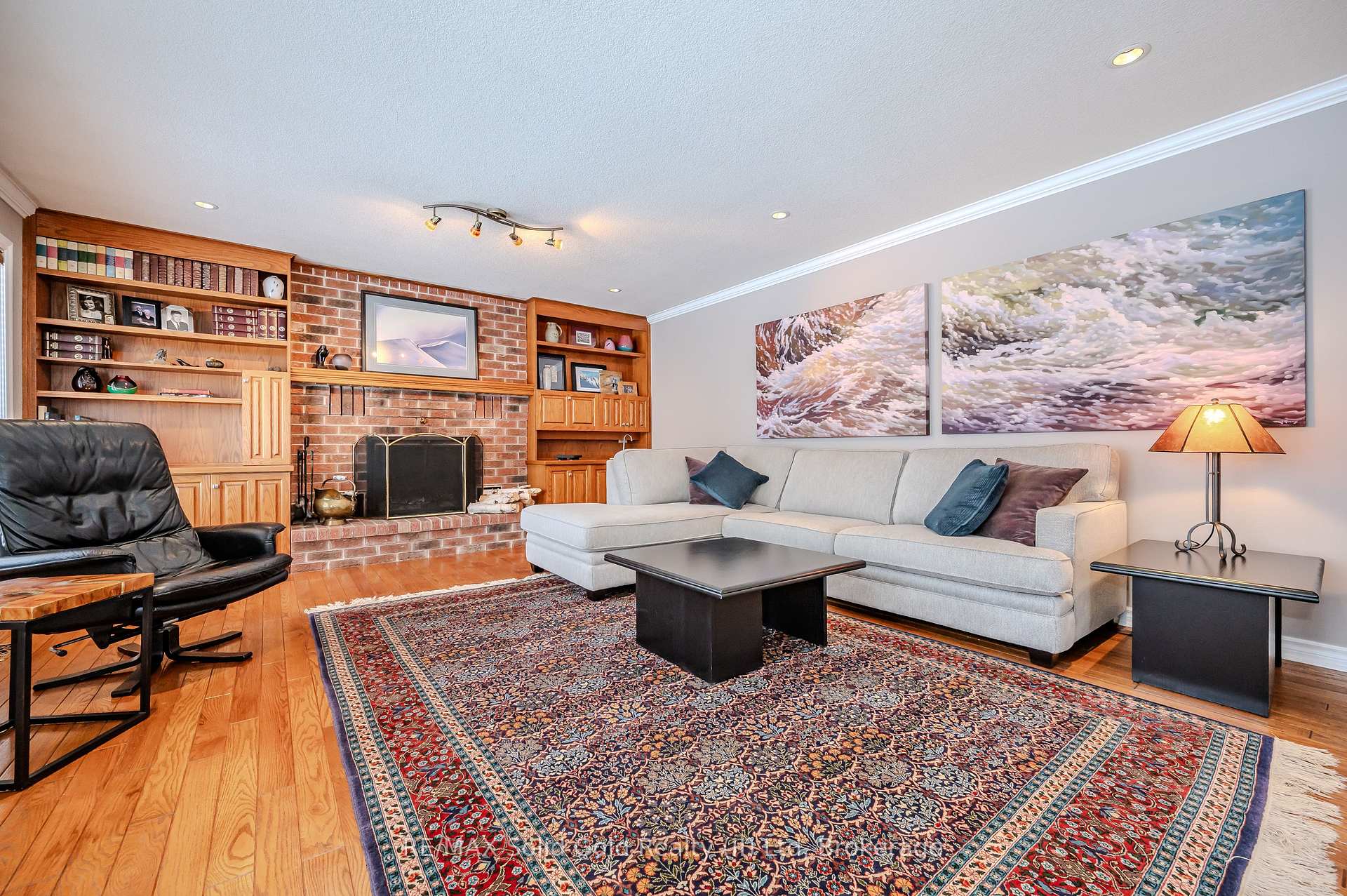 Photo 17 of 586 Guildwood Place, Waterloo — HOMEH