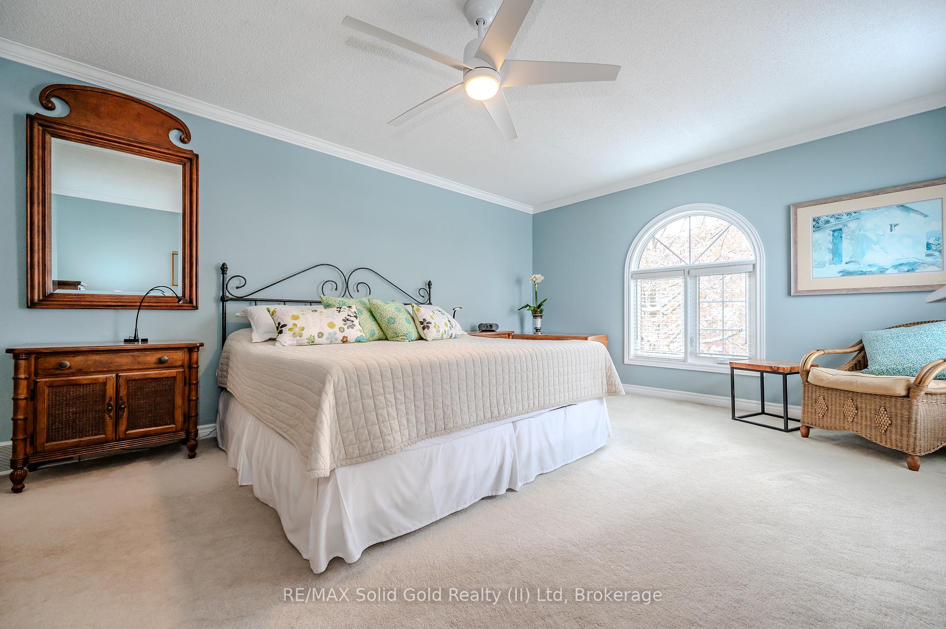 Photo 21 of 586 Guildwood Place, Waterloo — HOMEH