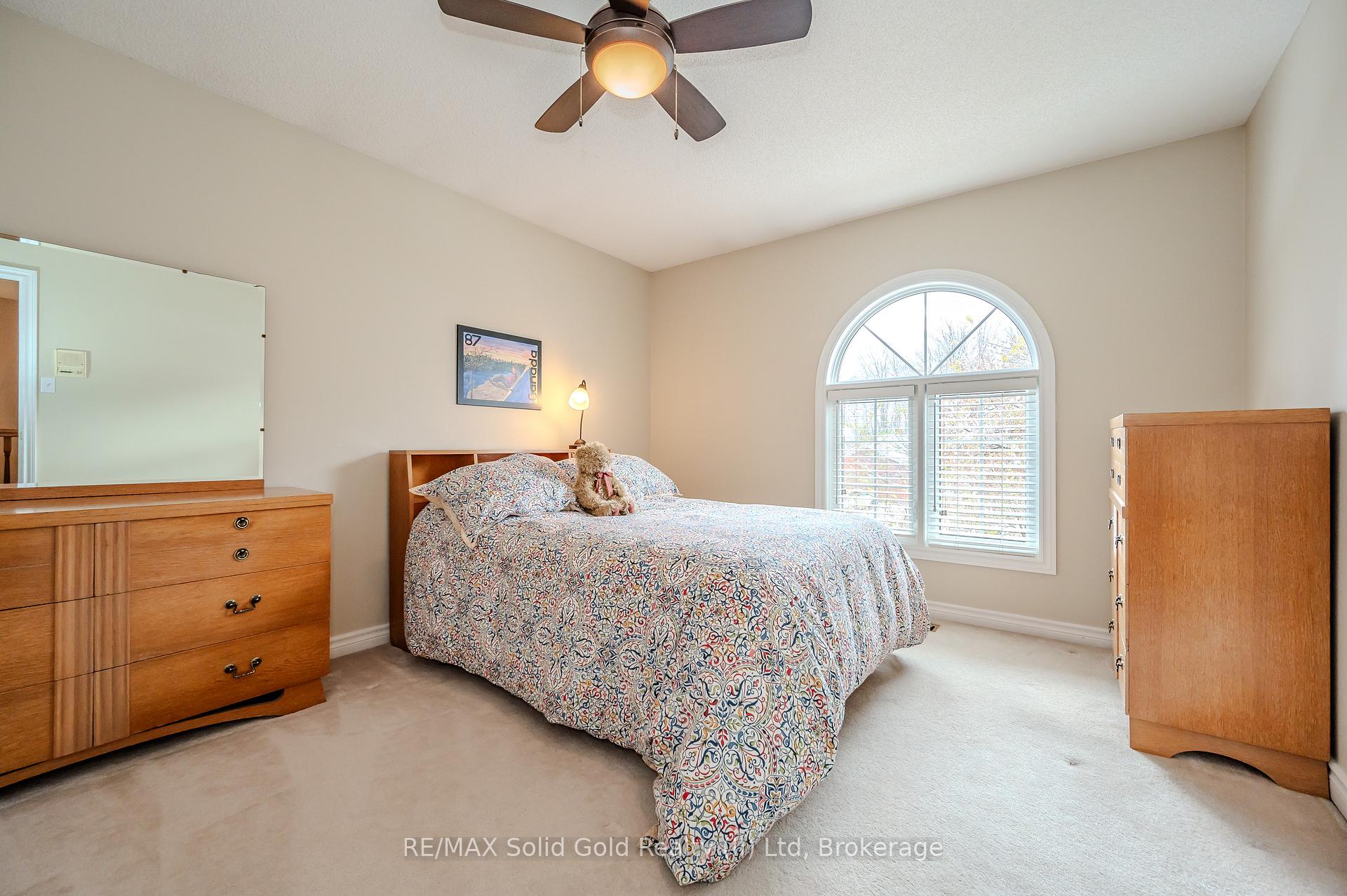 Photo 25 of 586 Guildwood Place, Waterloo — HOMEH