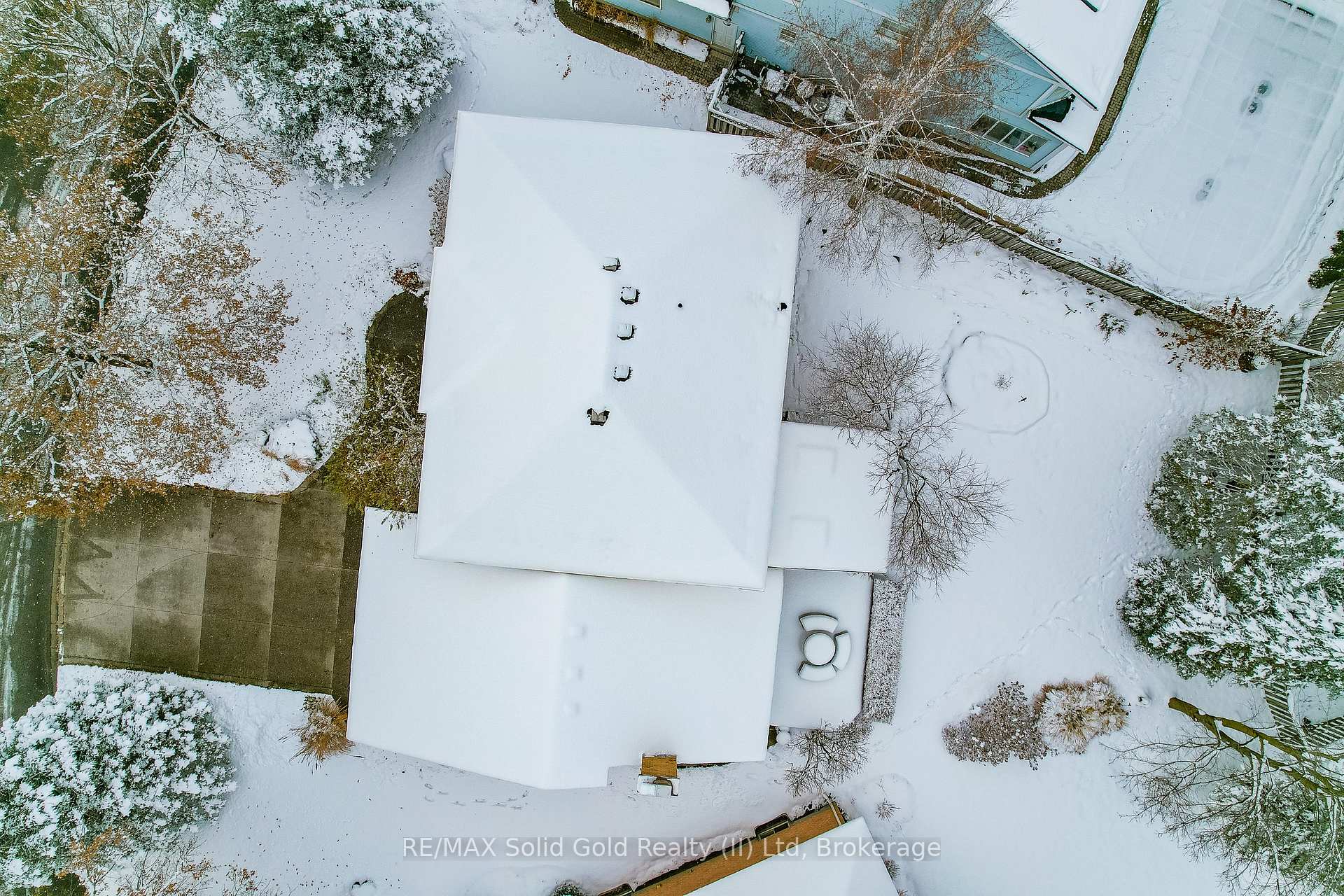 Photo 36 of 586 Guildwood Place, Waterloo — HOMEH