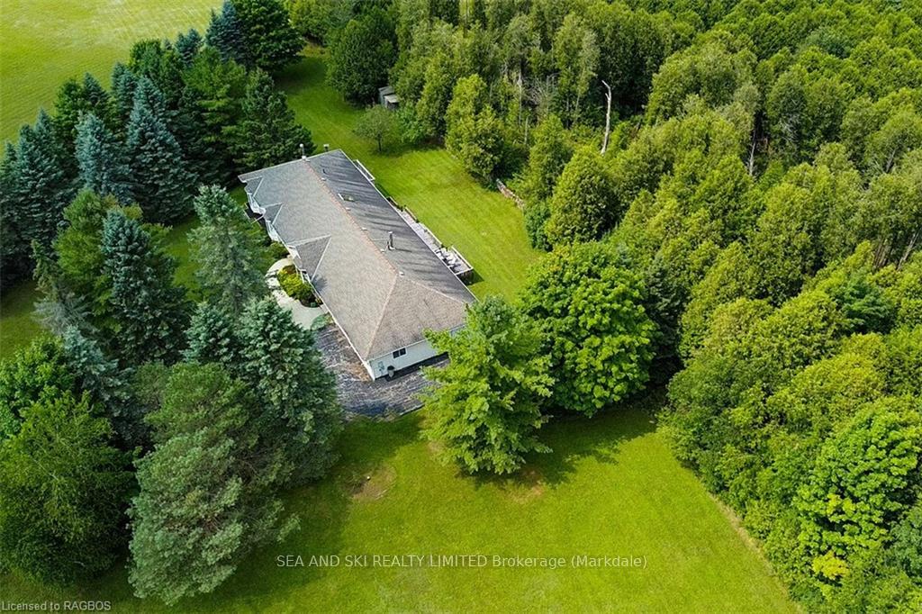 Photo 3 of 500023 Grey Road 12 W, West Grey — HOMEH