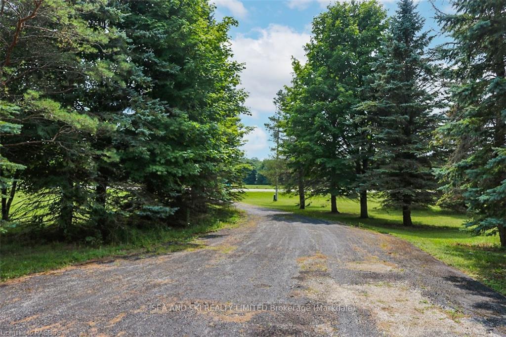 Photo 4 of 500023 Grey Road 12 W, West Grey — HOMEH