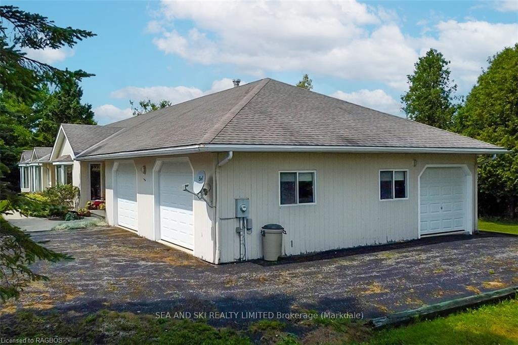 Photo 15 of 500023 Grey Road 12 W, West Grey — HOMEH