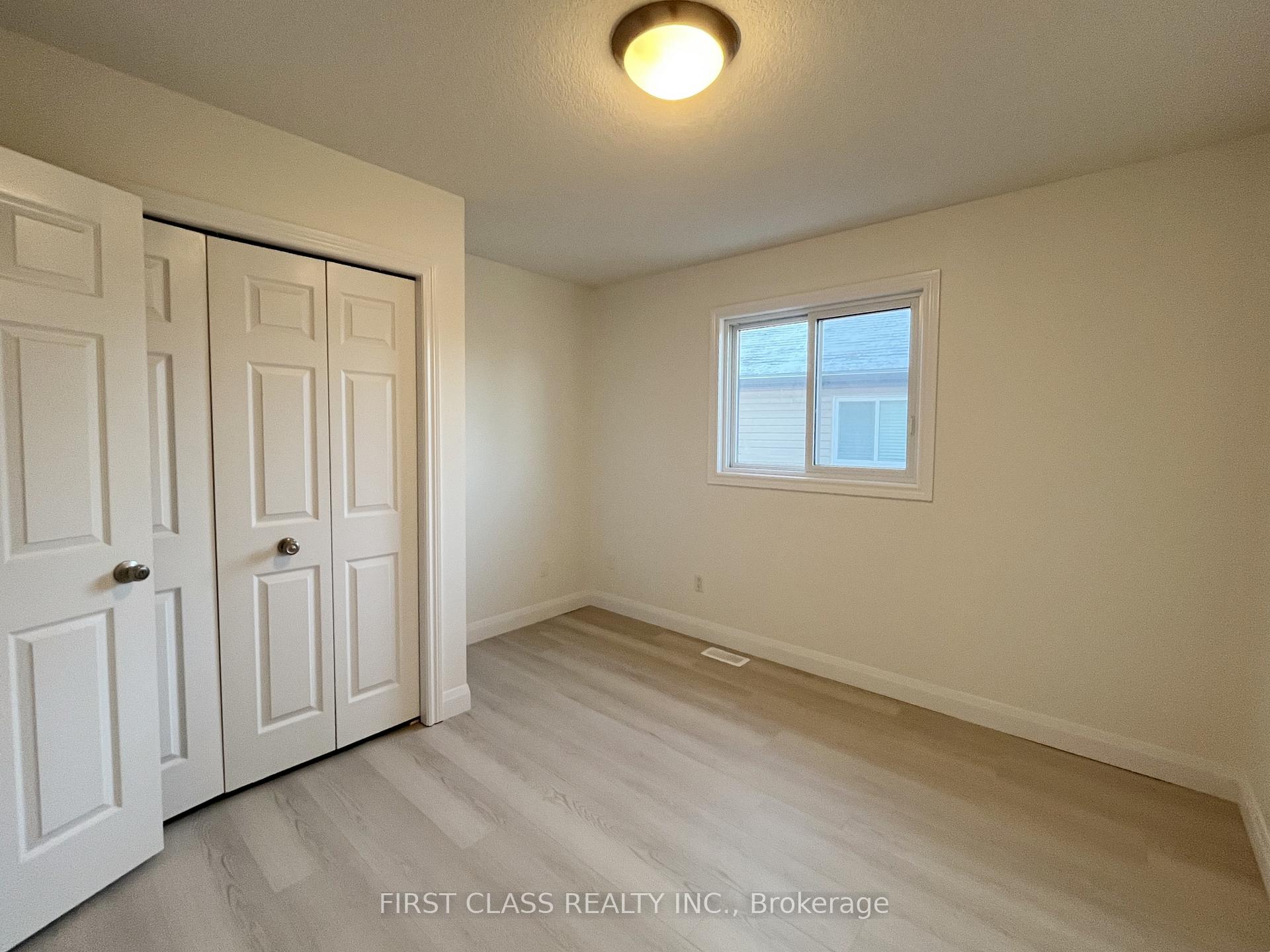 Photo 9 of 382 Tealby Crescent, Waterloo — HOMEH