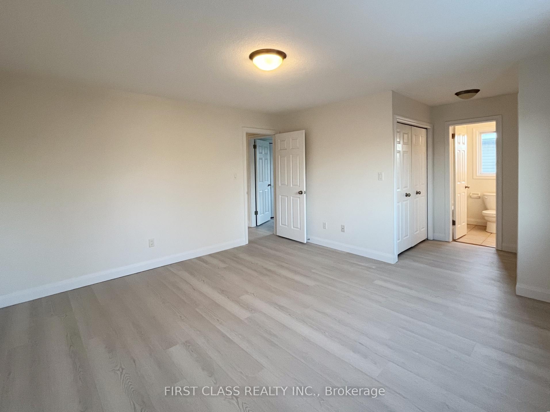 Photo 11 of 382 Tealby Crescent, Waterloo — HOMEH