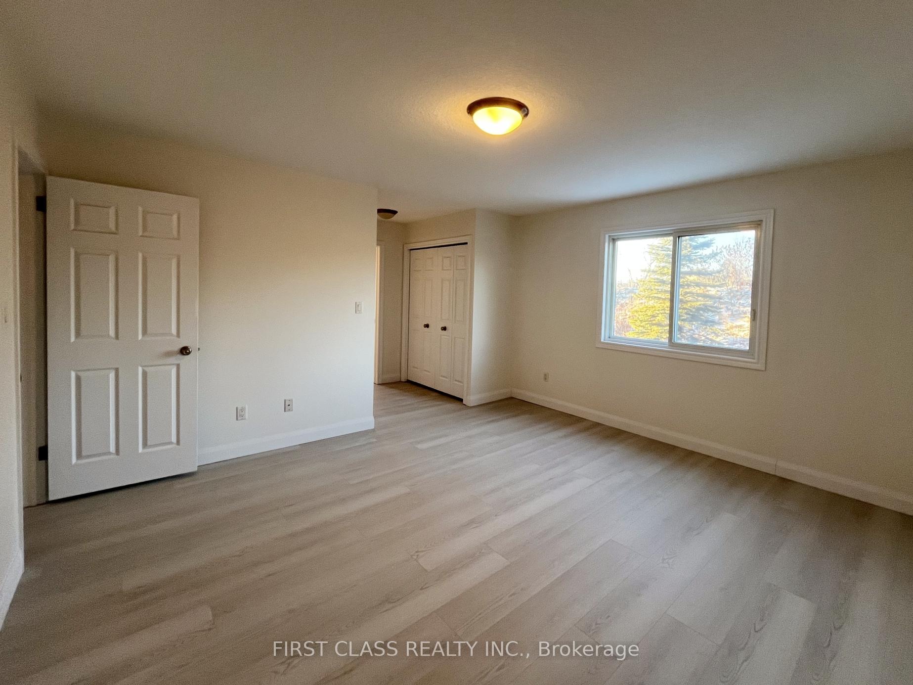 Photo 13 of 382 Tealby Crescent, Waterloo — HOMEH