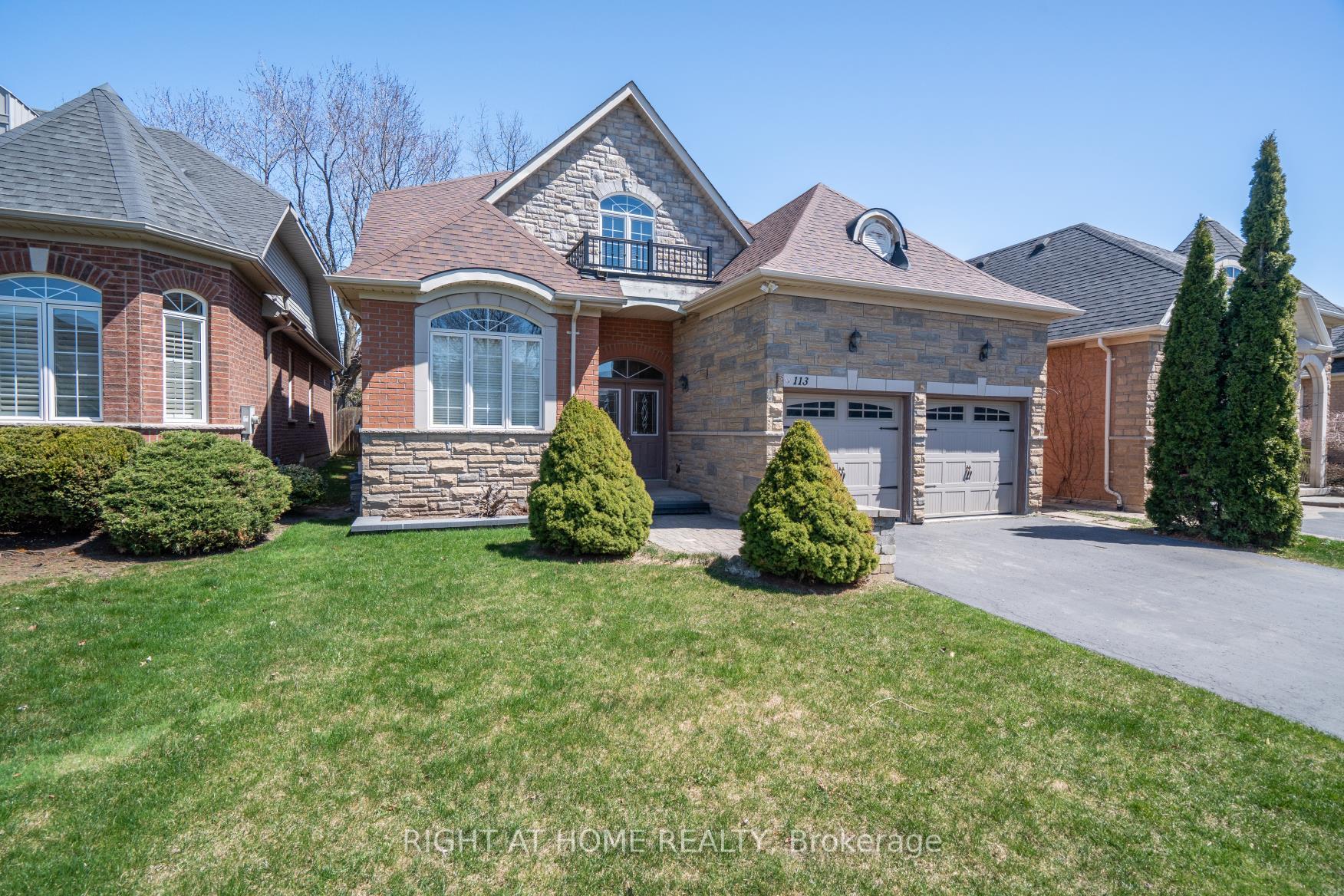 Photo 3 of 113 Mackey Drive, Whitby, Lynde Creek — HOMEH