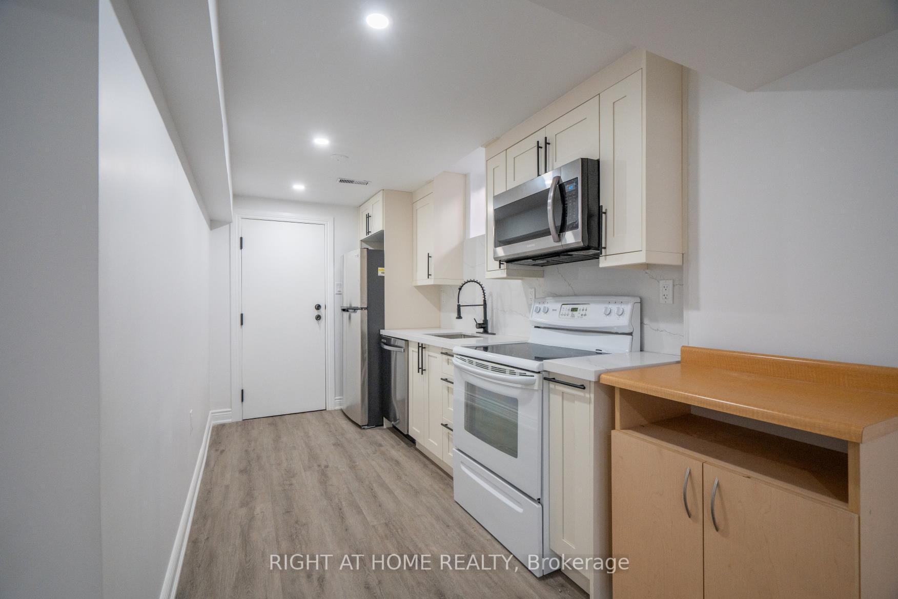 Photo 9 of 113 Mackey Drive, Whitby, Lynde Creek — HOMEH