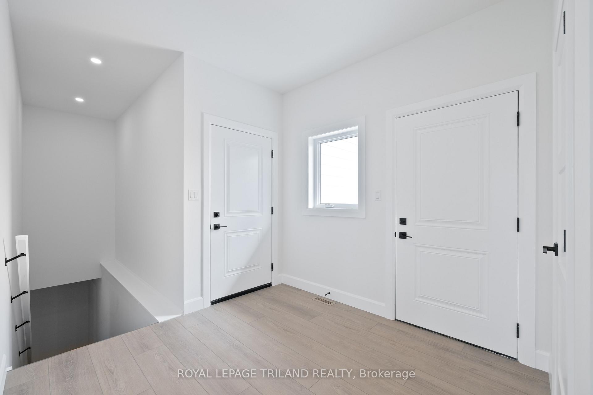 Photo 4 of 49 Rebecca Drive, Aylmer — HOMEH