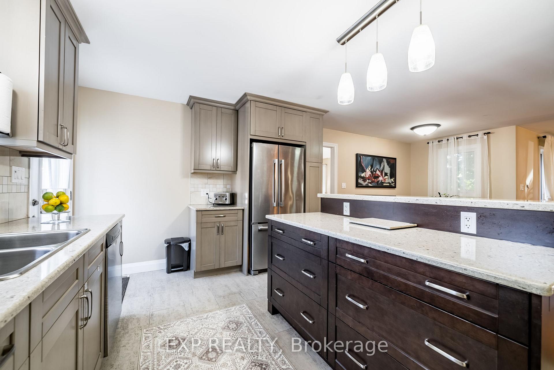 Photo 10 of 301 Kendalwood Road, Whitby, Blue Grass Meadows — HOMEH