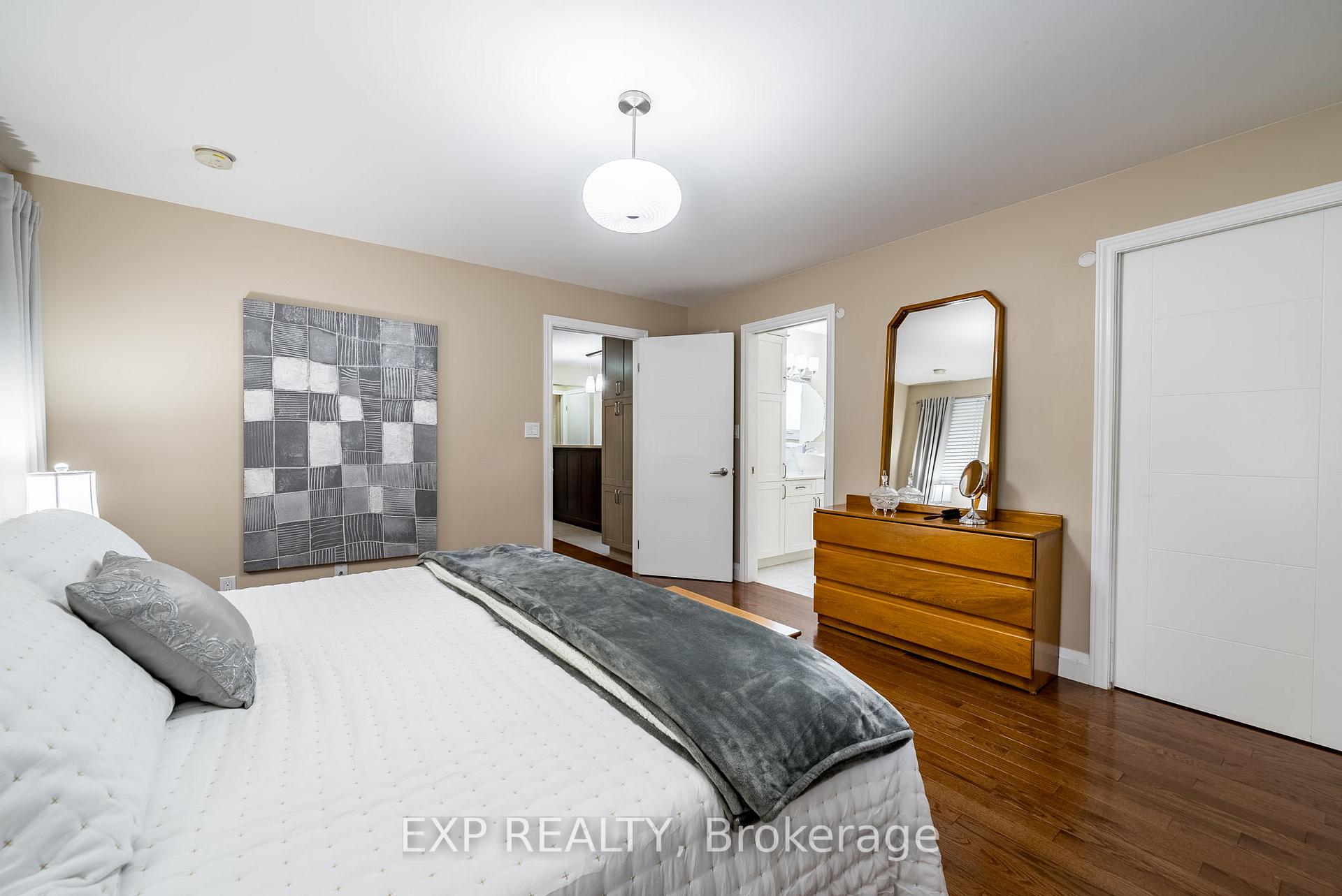 Photo 15 of 301 Kendalwood Road, Whitby, Blue Grass Meadows — HOMEH