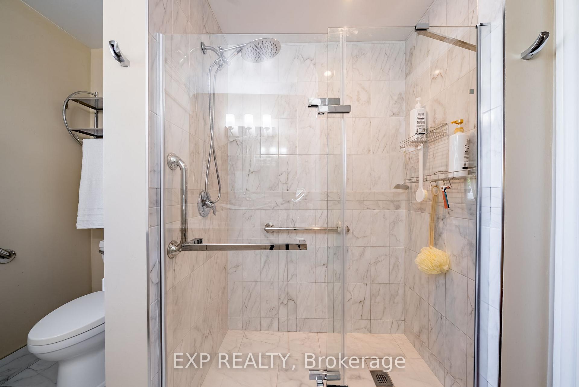 Photo 17 of 301 Kendalwood Road, Whitby, Blue Grass Meadows — HOMEH