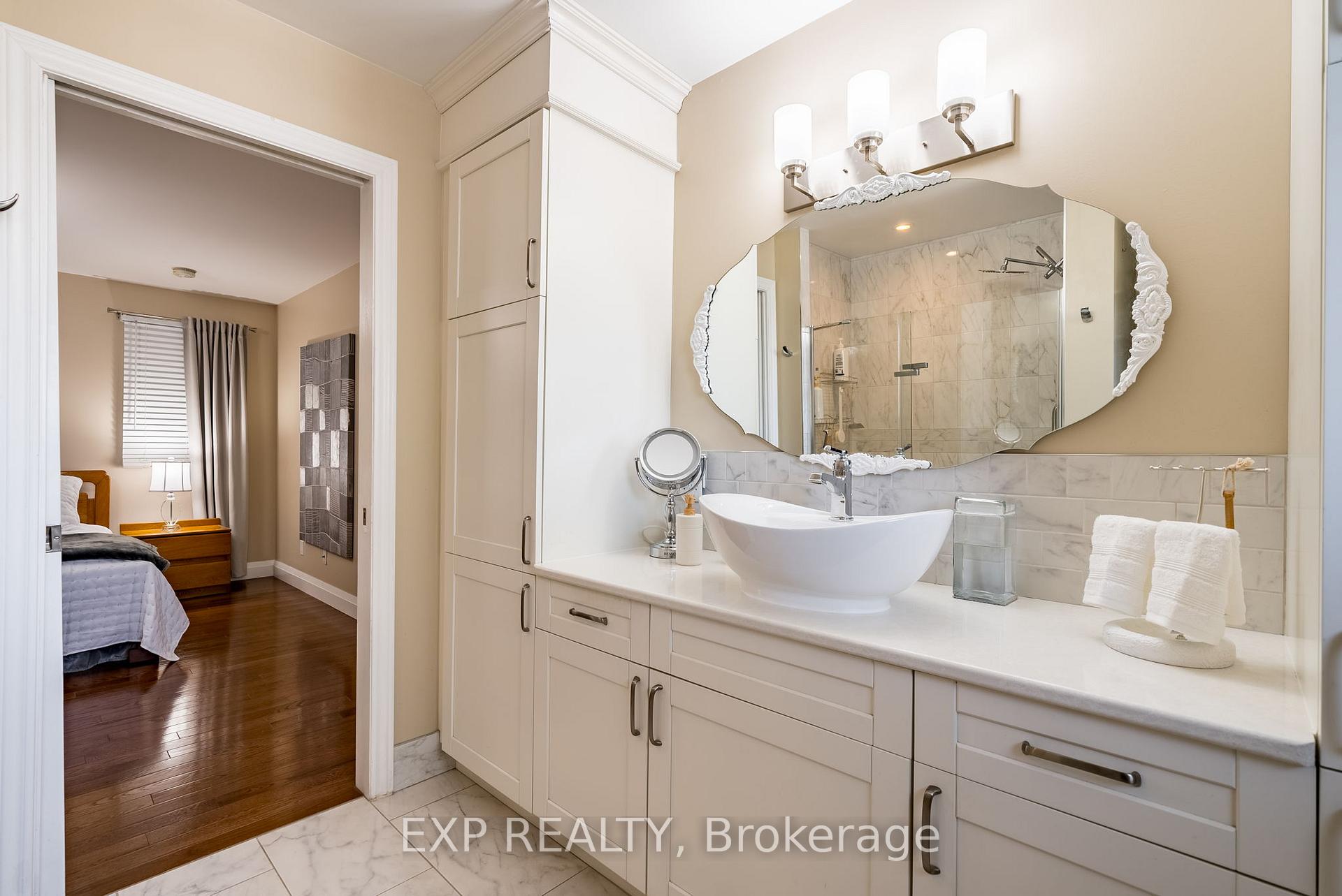 Photo 18 of 301 Kendalwood Road, Whitby, Blue Grass Meadows — HOMEH