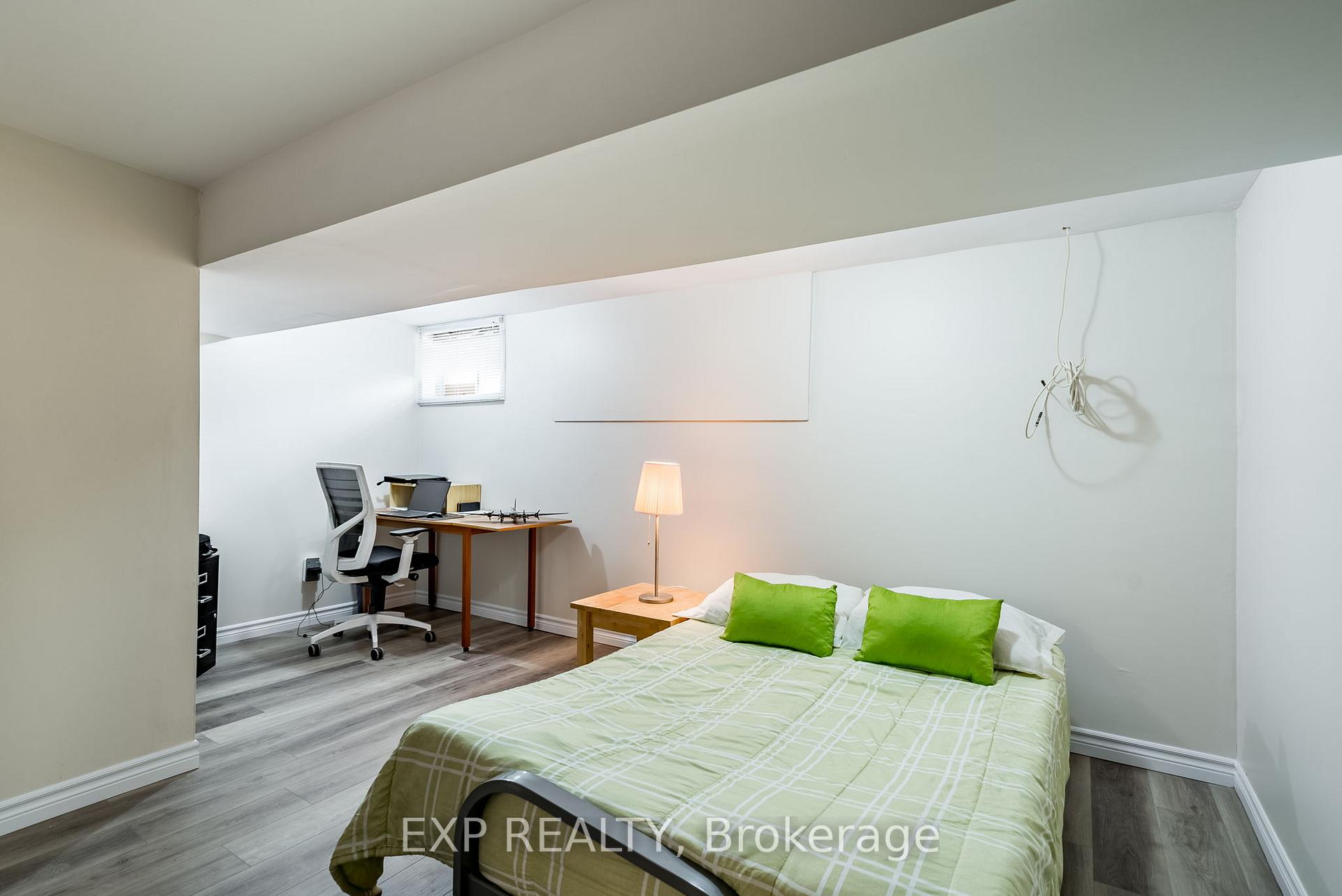 Photo 30 of 301 Kendalwood Road, Whitby, Blue Grass Meadows — HOMEH