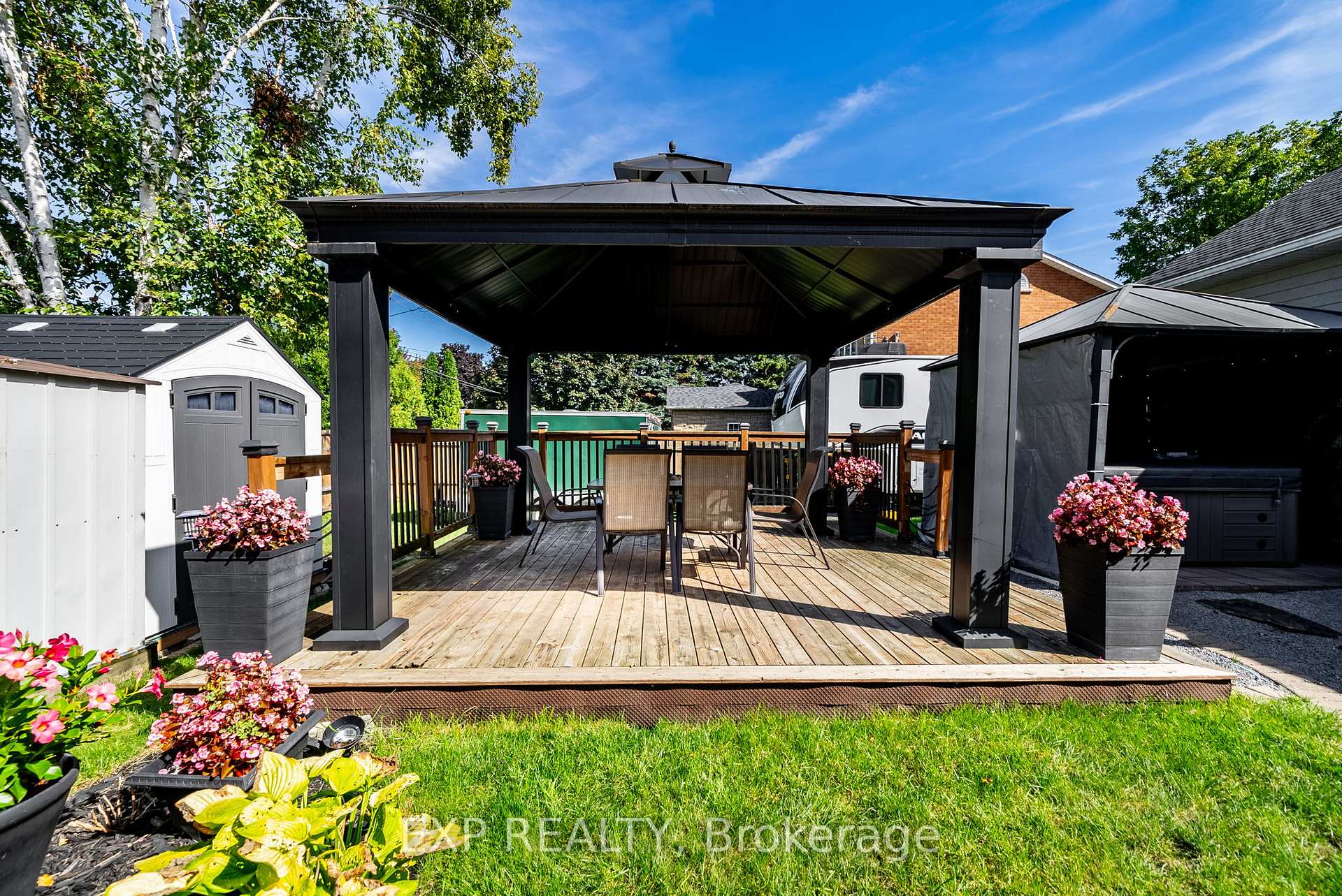 Photo 33 of 301 Kendalwood Road, Whitby, Blue Grass Meadows — HOMEH