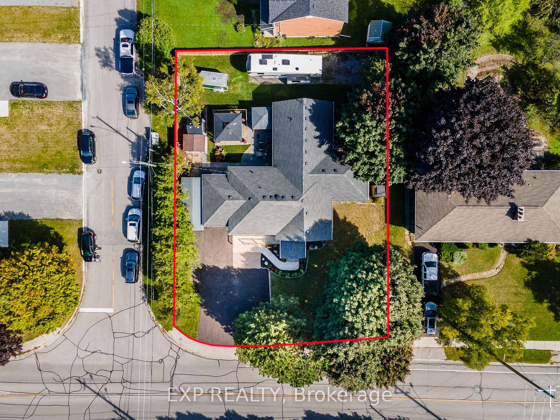 Photo 35 of 301 Kendalwood Road, Whitby, Blue Grass Meadows — HOMEH